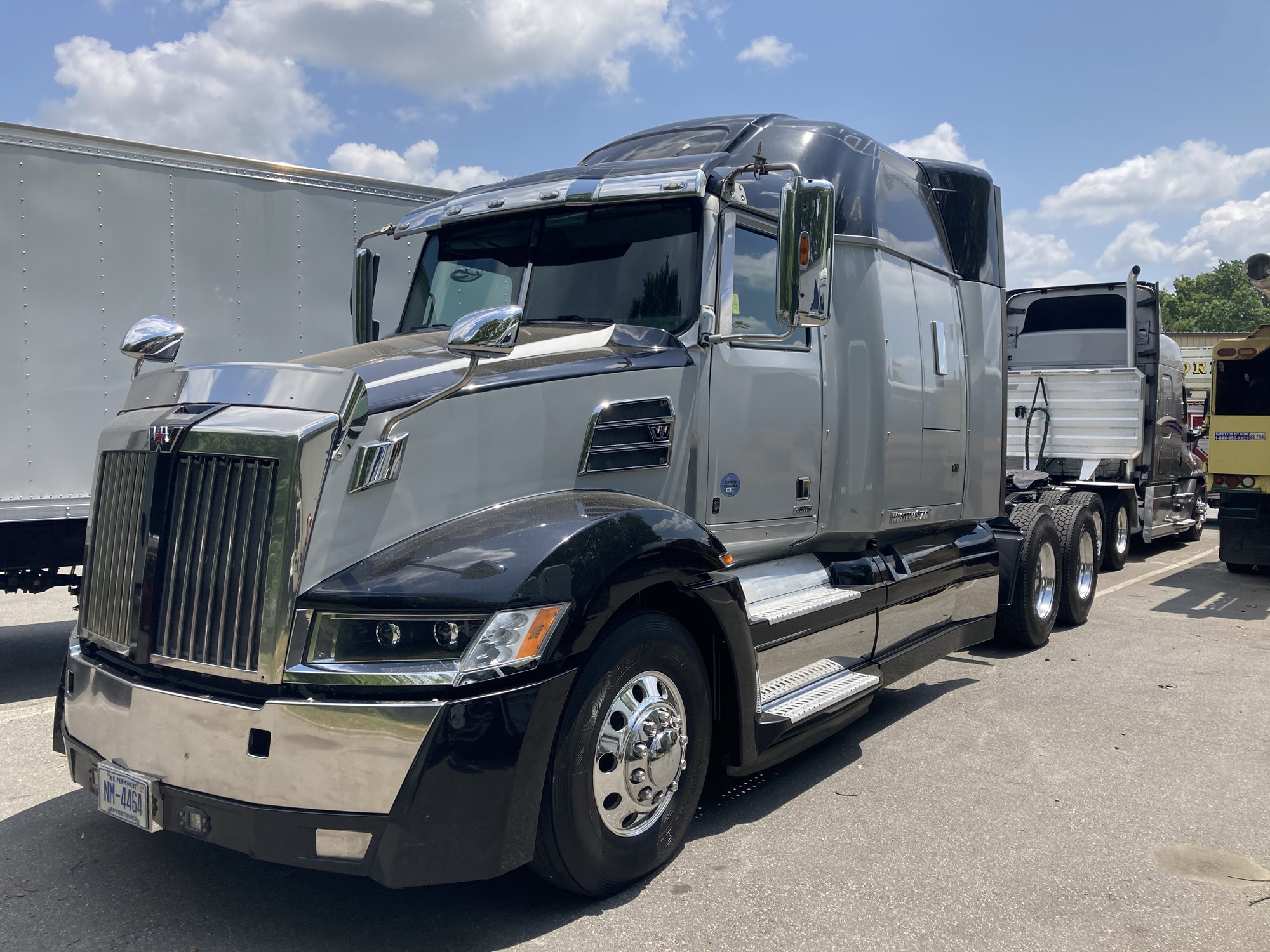 2018 KENWORTH T680 Excel Truck Group