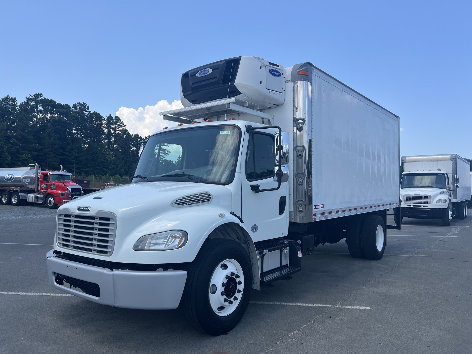 2018 Freightliner M2 106