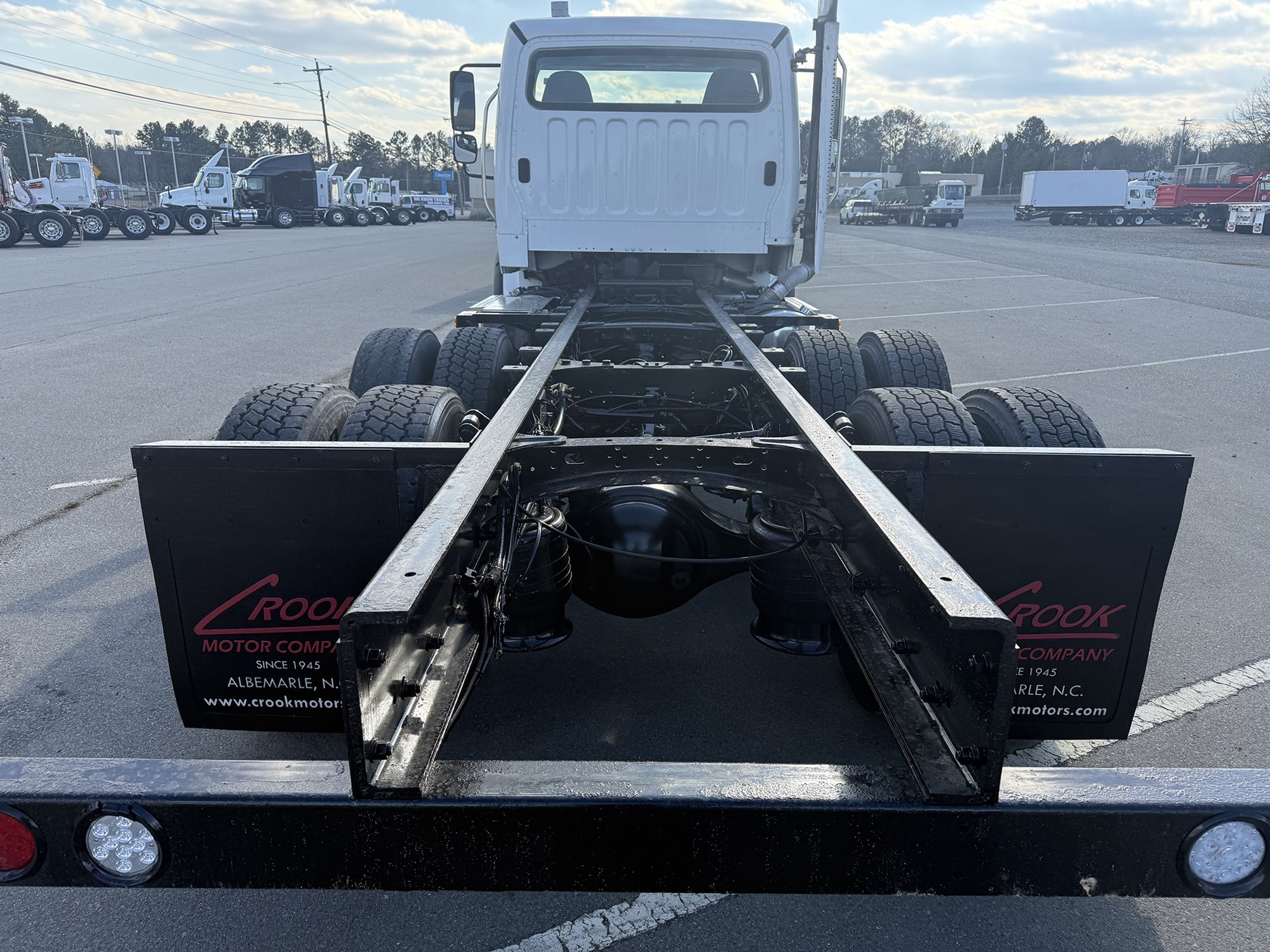 2014 Freightliner M2 106 - image 5