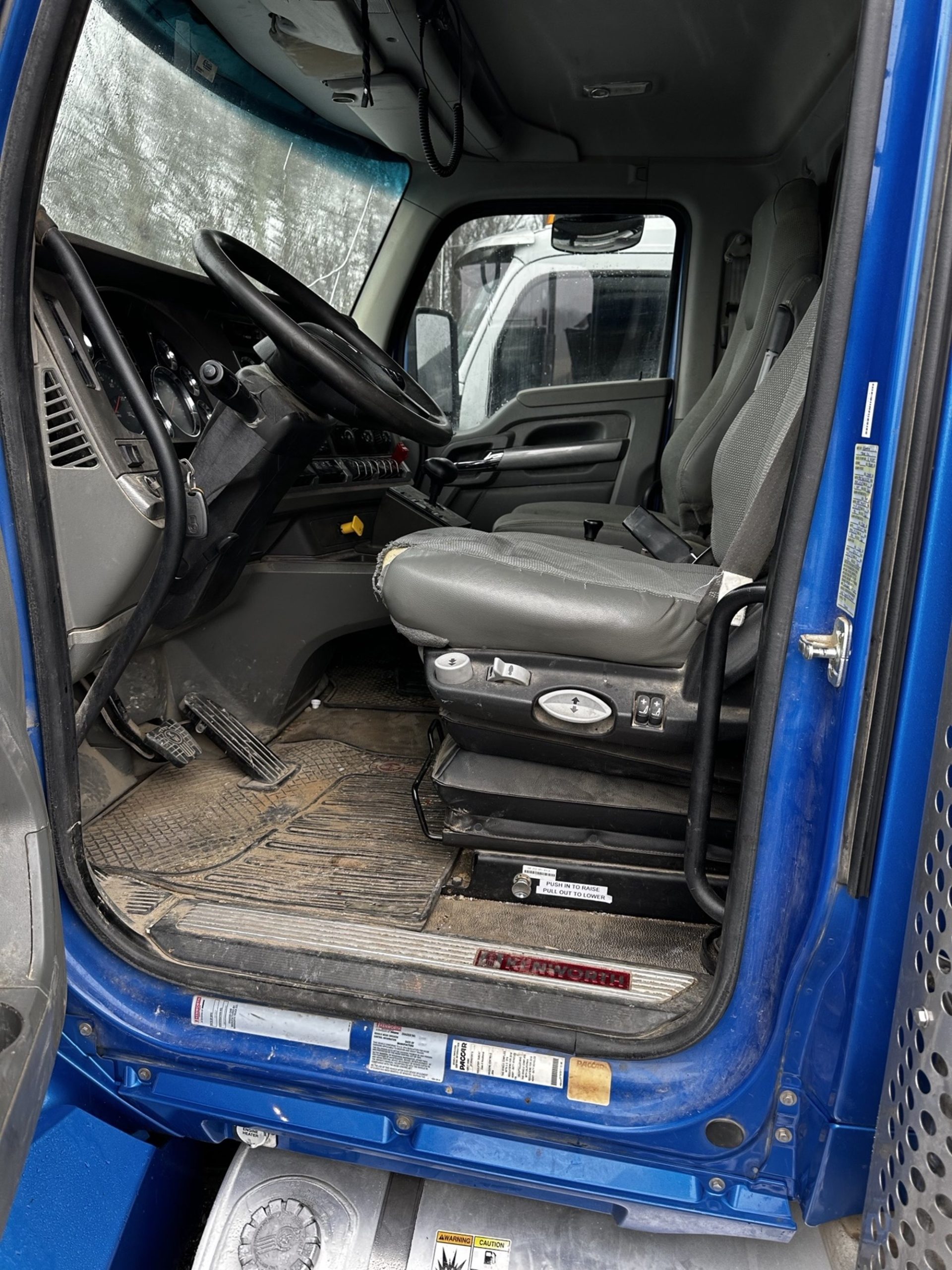 2018 Kenworth T880 - image 5