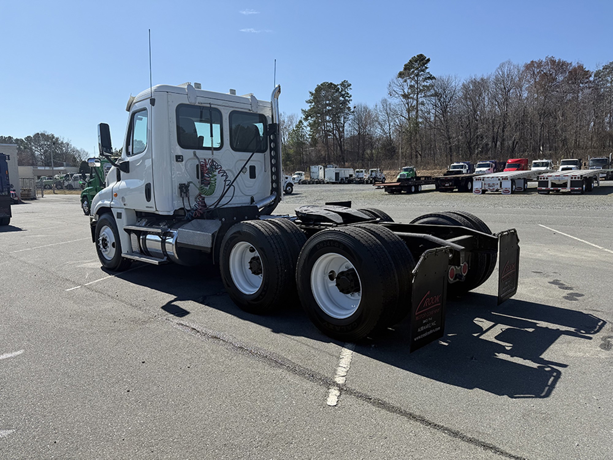 2012 Freightliner Cascadia 125 - image 6 of 6