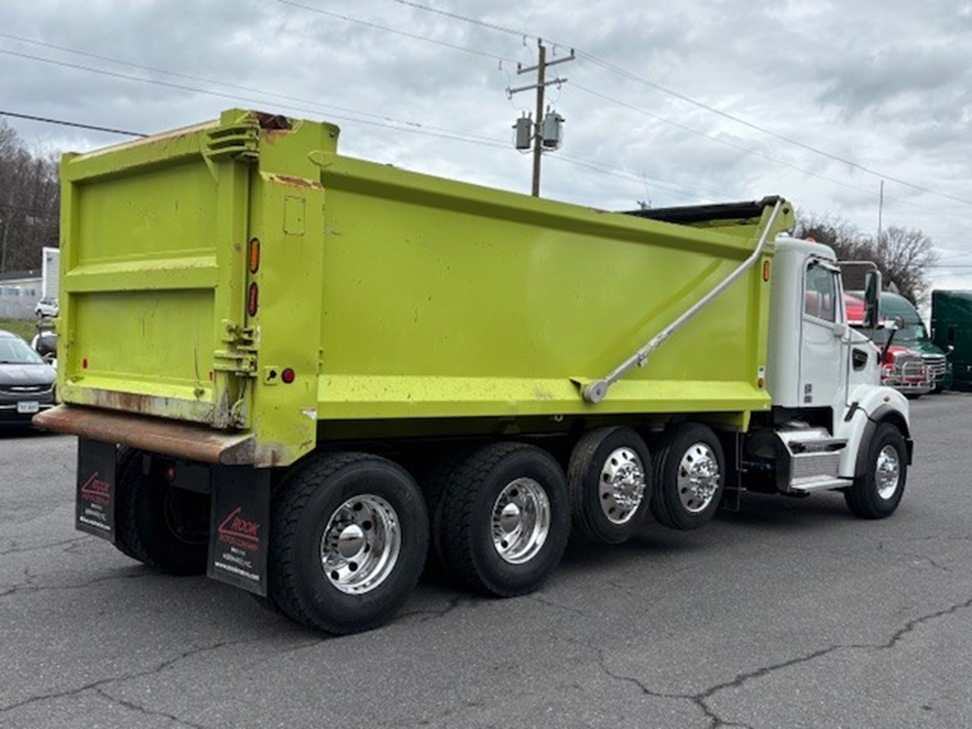 2023 Freightliner 122SD - image 6 of 6