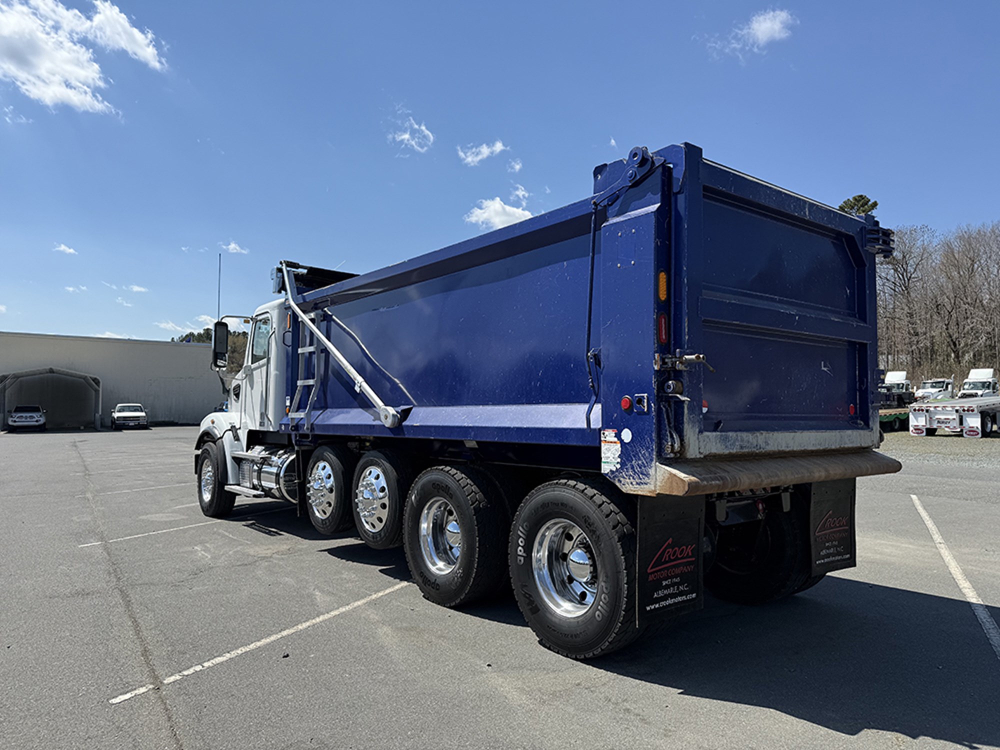 2023 Freightliner 122SD - image 6 of 6