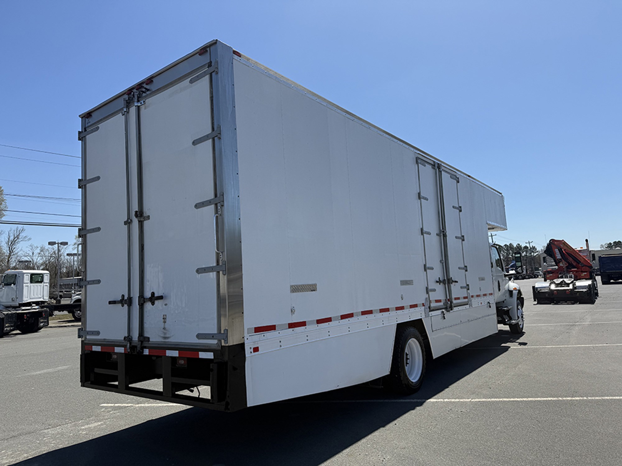 2020 International MV607 - image 4 of 6