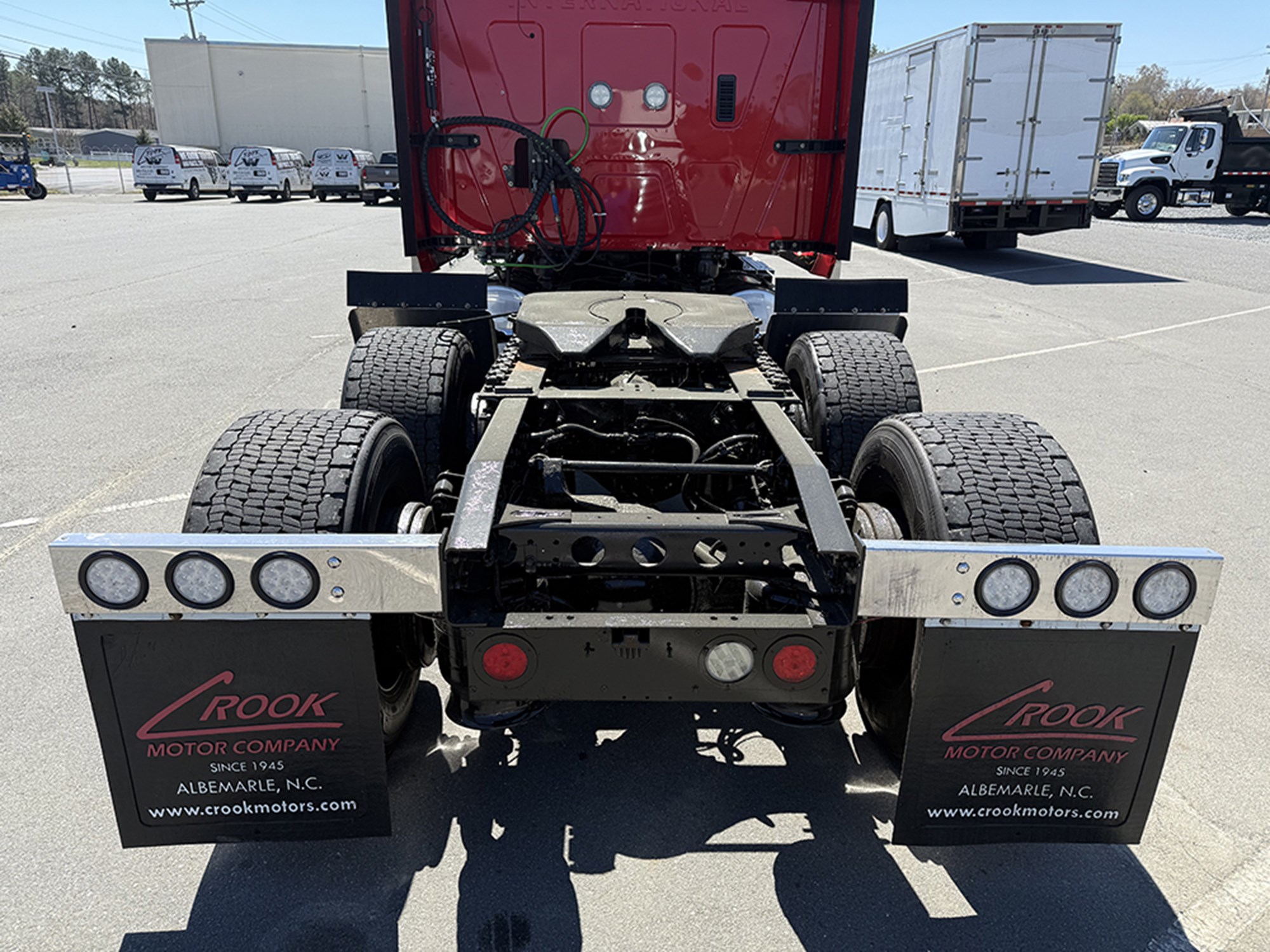 2018 International LT625 - image 5 of 6