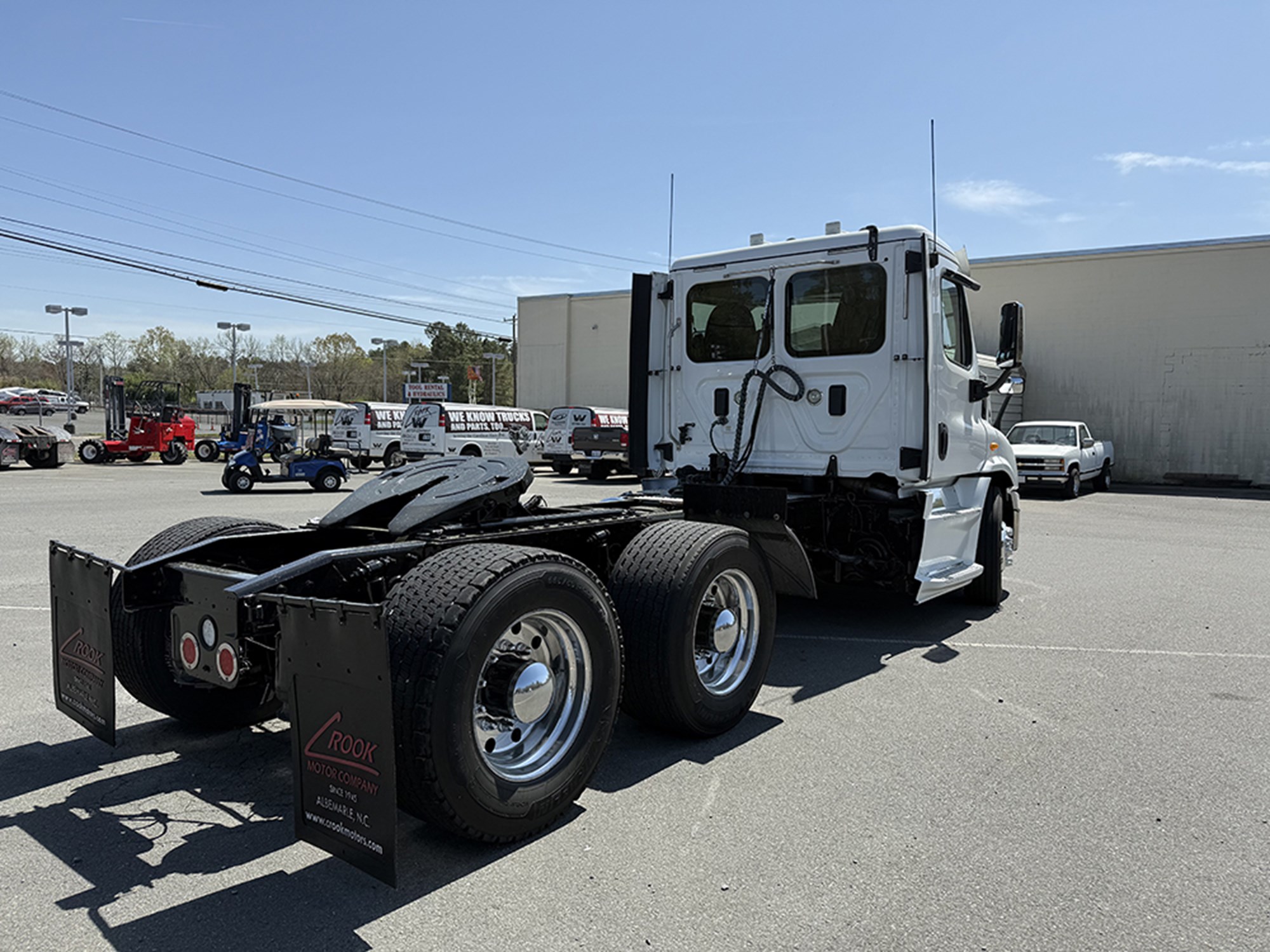 2014 Freightliner Cascadia - image 4 of 6