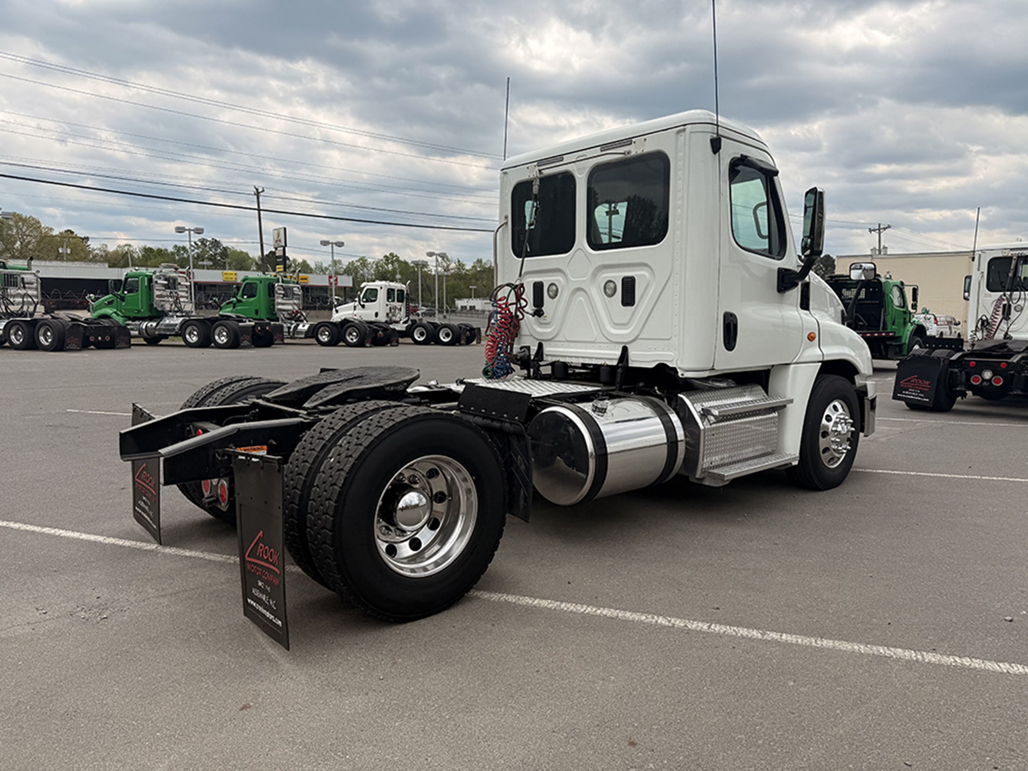 2015 Freightliner Cascadia - image 4 of 6