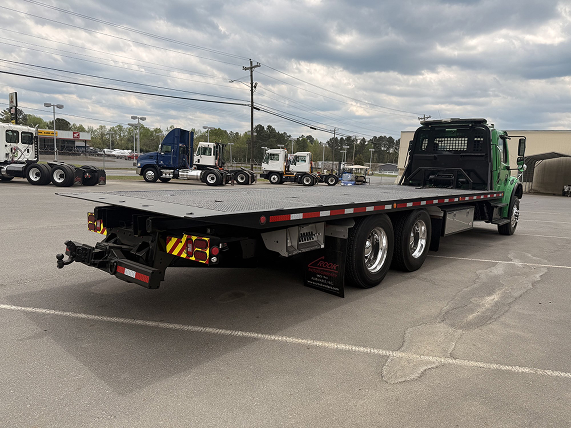 2017 FREIGHTLINER M2 - image 4 of 6