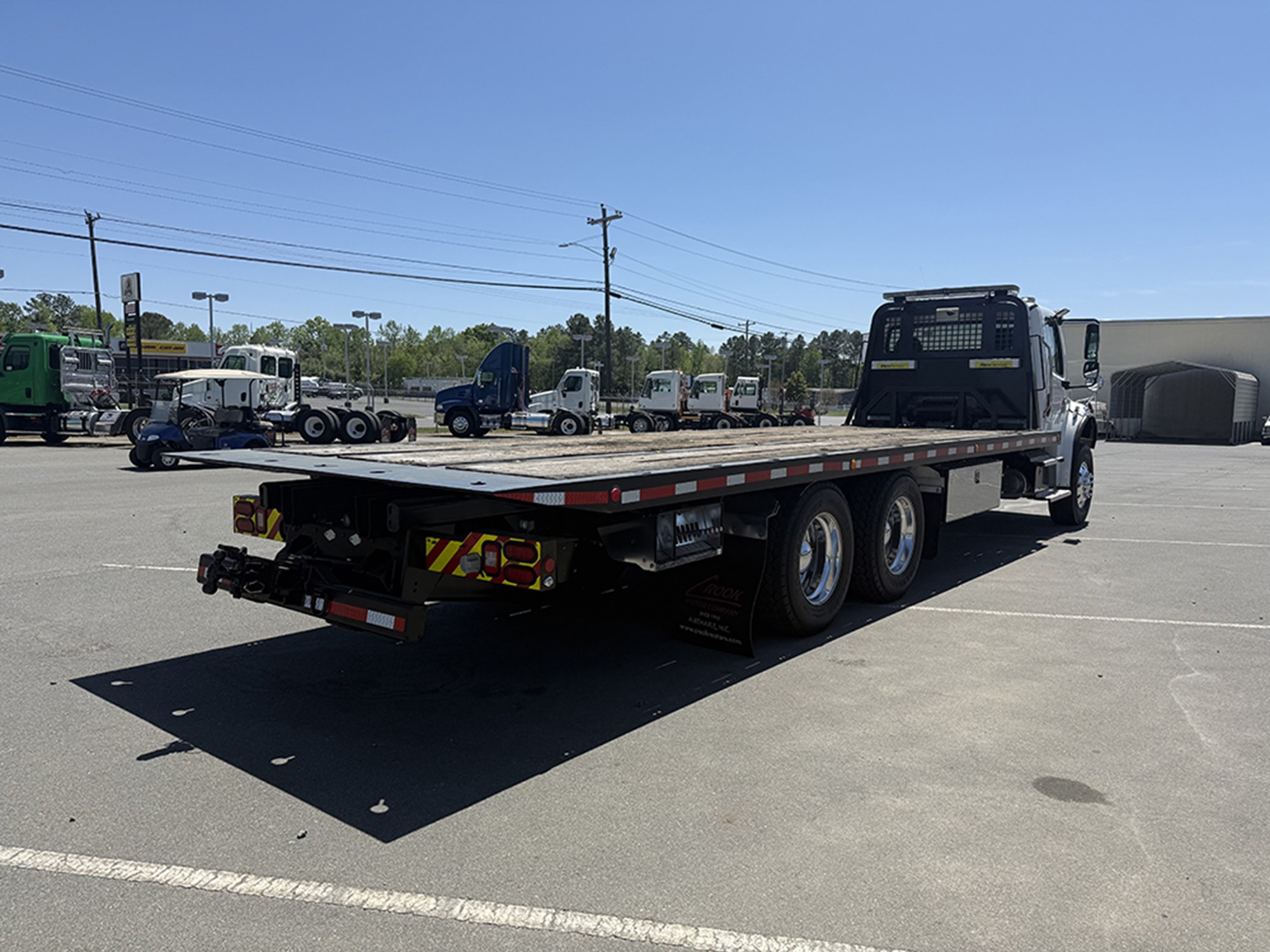 2018 Freightliner M2 - image 5 of 6