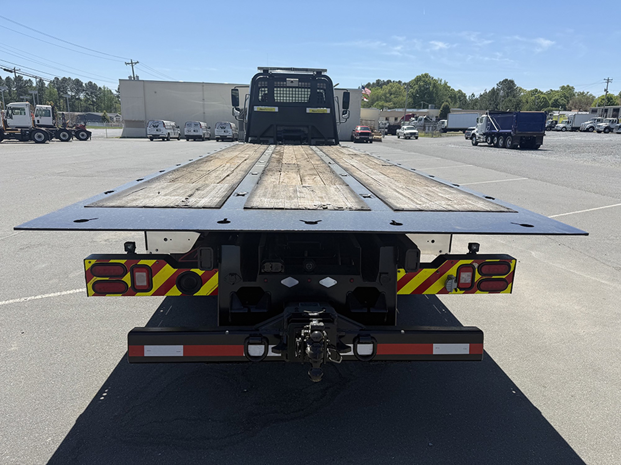 2018 Freightliner M2 - image 6 of 6