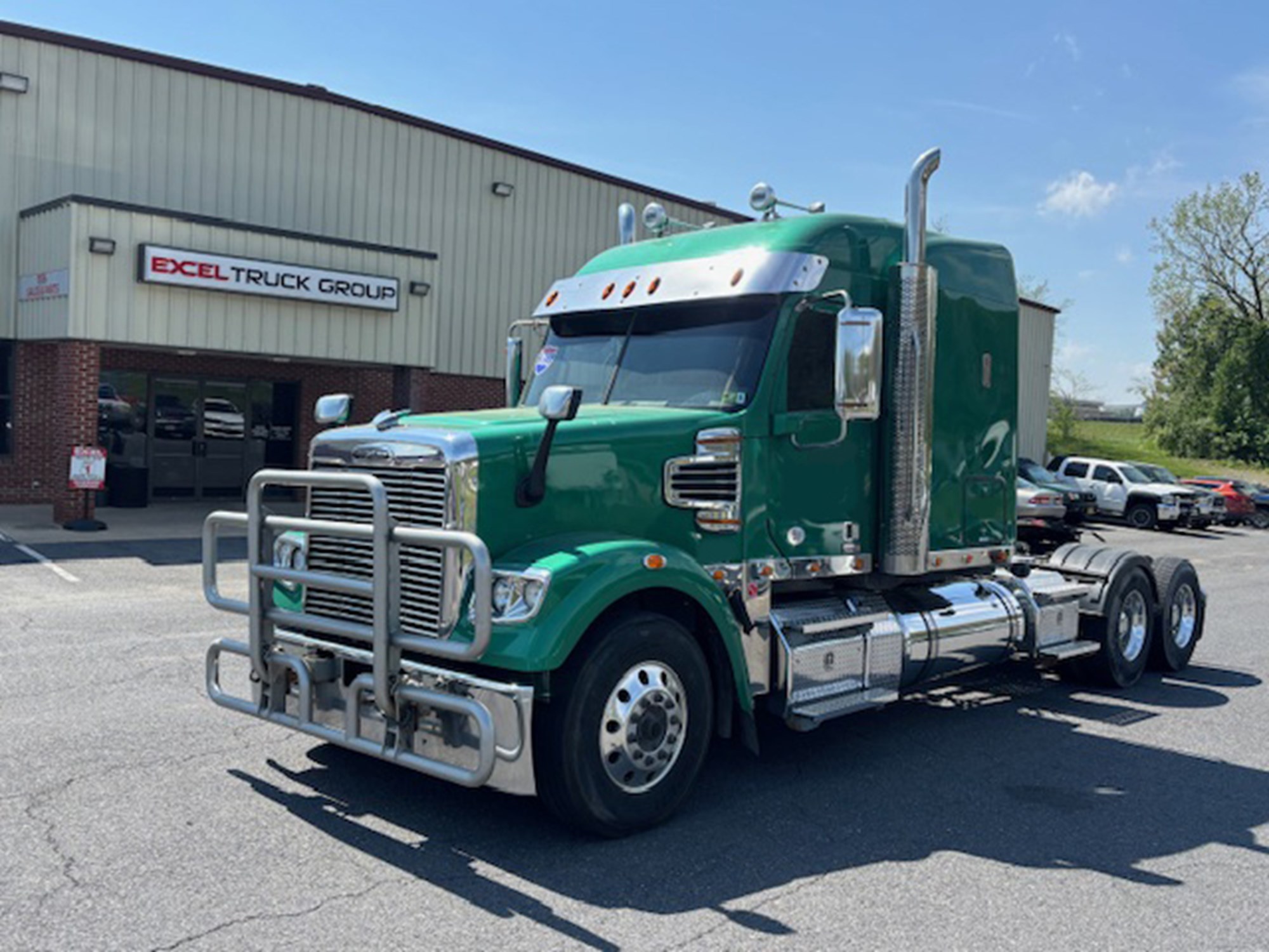 2022 FREIGHTLINER 122SD - image 1 of 6