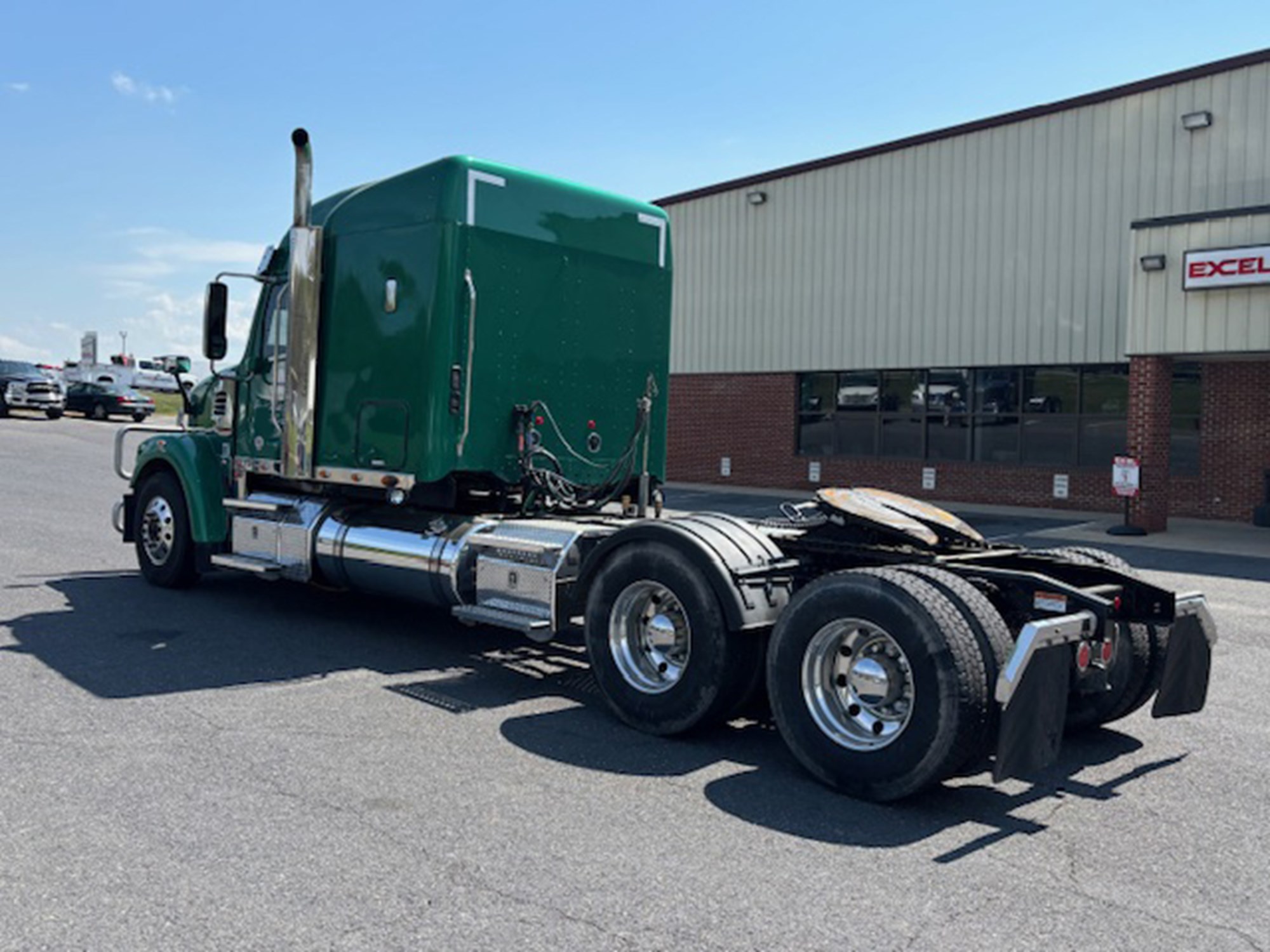 2022 FREIGHTLINER 122SD - image 3 of 6