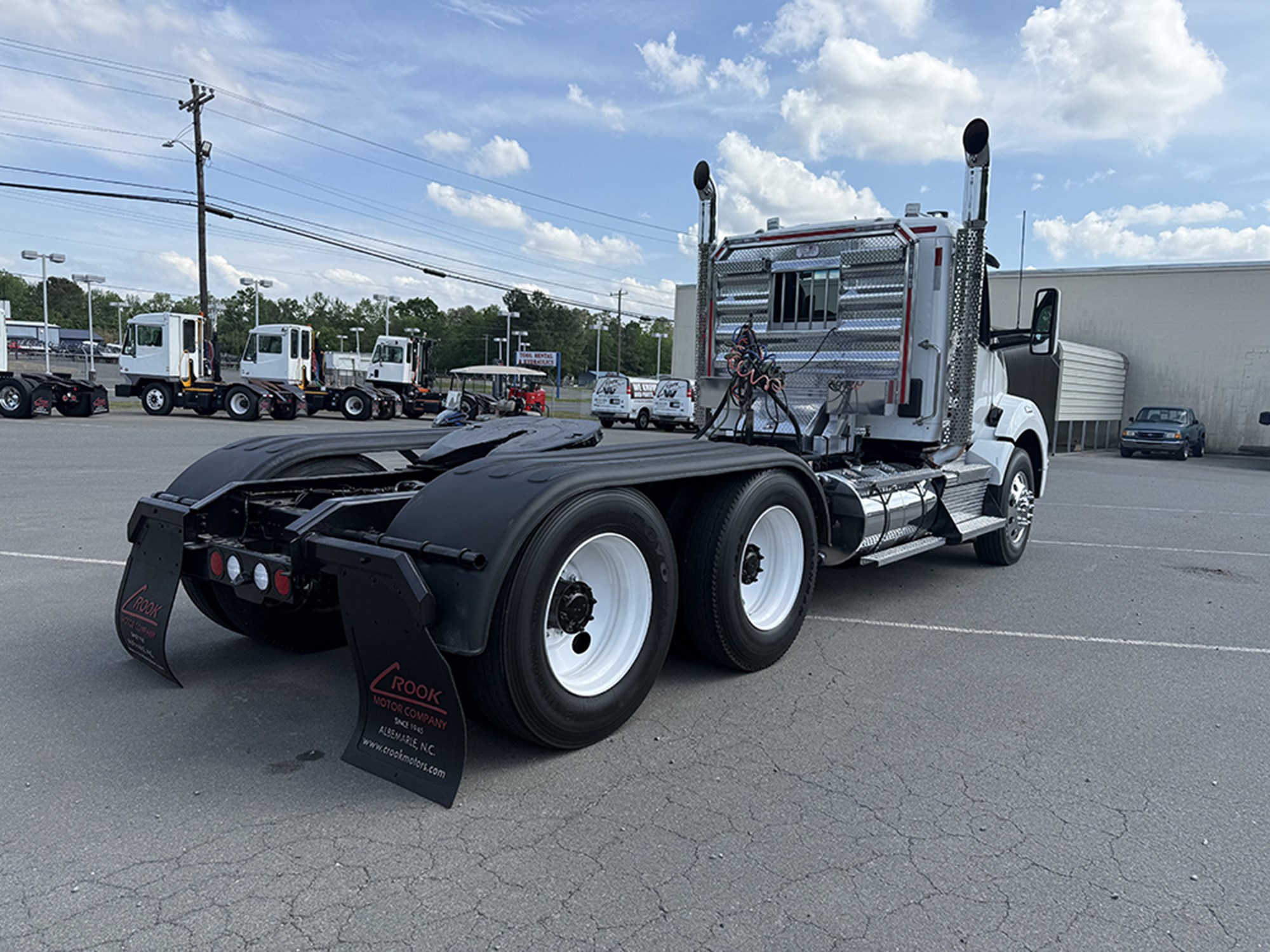 2020 Kenworth T880 - image 4 of 6