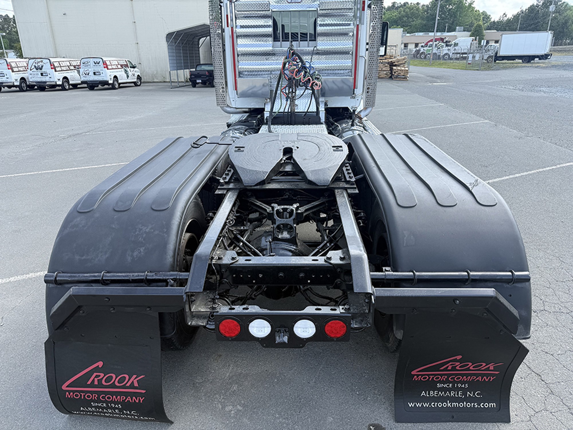 2020 Kenworth T880 - image 5 of 6