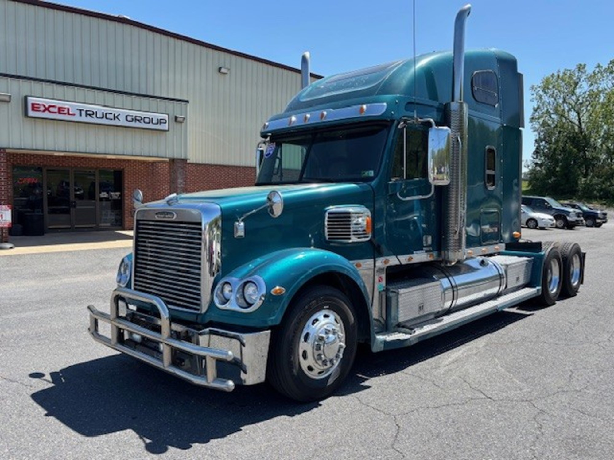 2012 FREIGHTLINER CONVENTIONAL - image 1 of 6