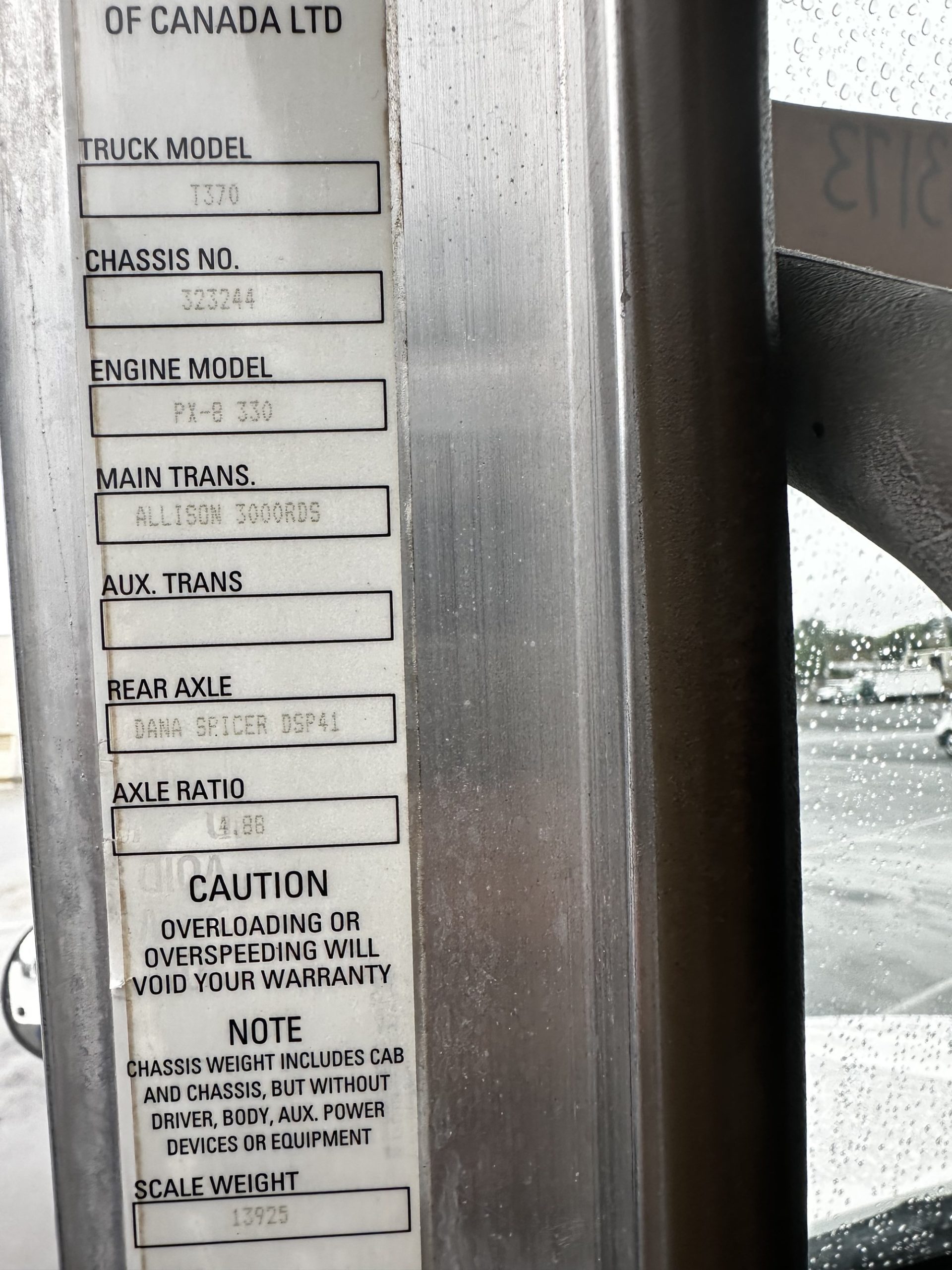 2012 Kenworth T370 - image 3 of 6