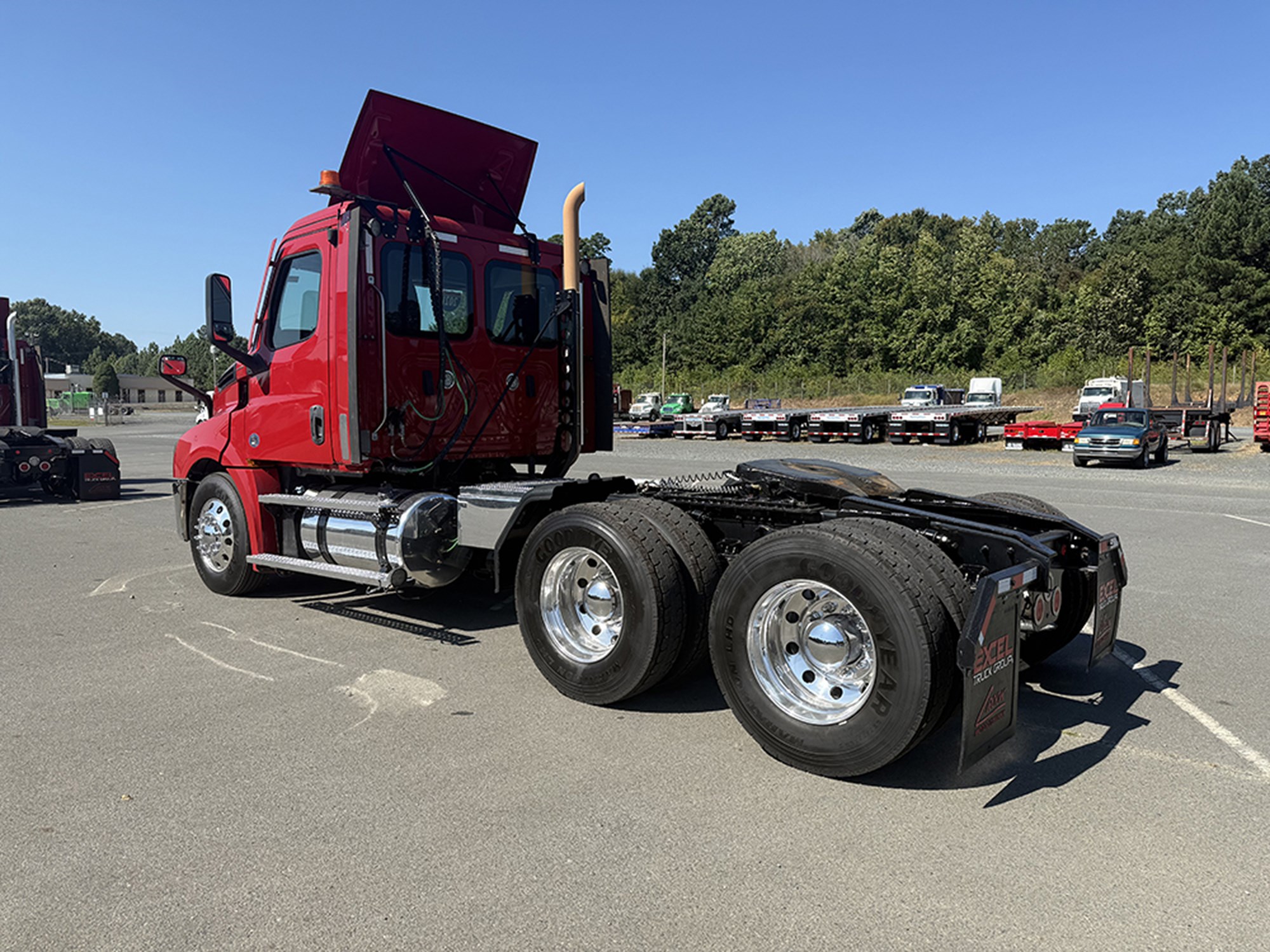 2021 Freightliner Cascadia 126 2021 Freightliner Cascadia 126 - image 6 of 6
