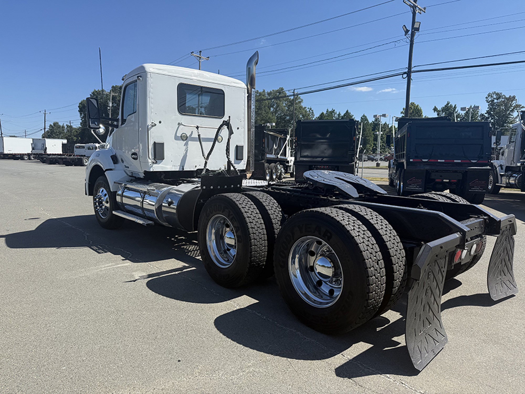 2019 Kenworth T880 2019 Kenworth T880 - image 6 of 6