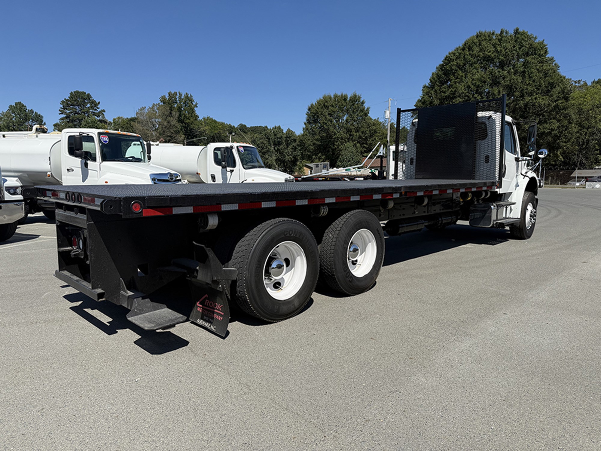 2013 Freightliner M2 2013 Freightliner M2 - image 4 of 6