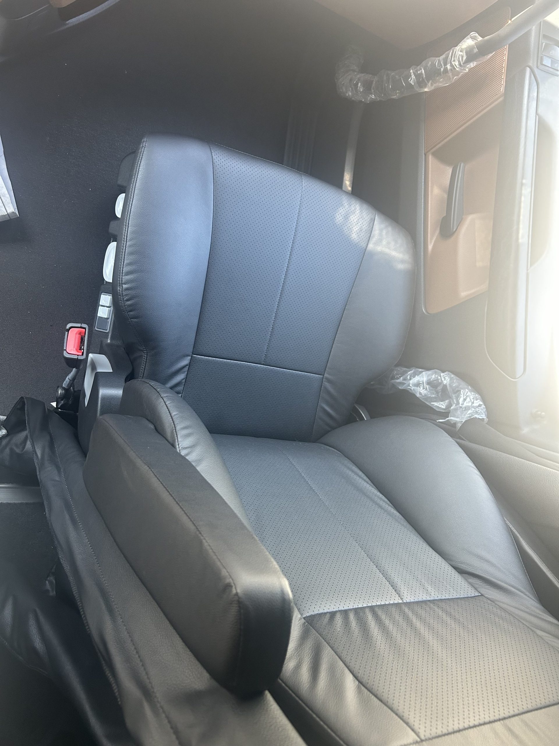 2026 Freightliner PJ126SLP - image 6 of 6