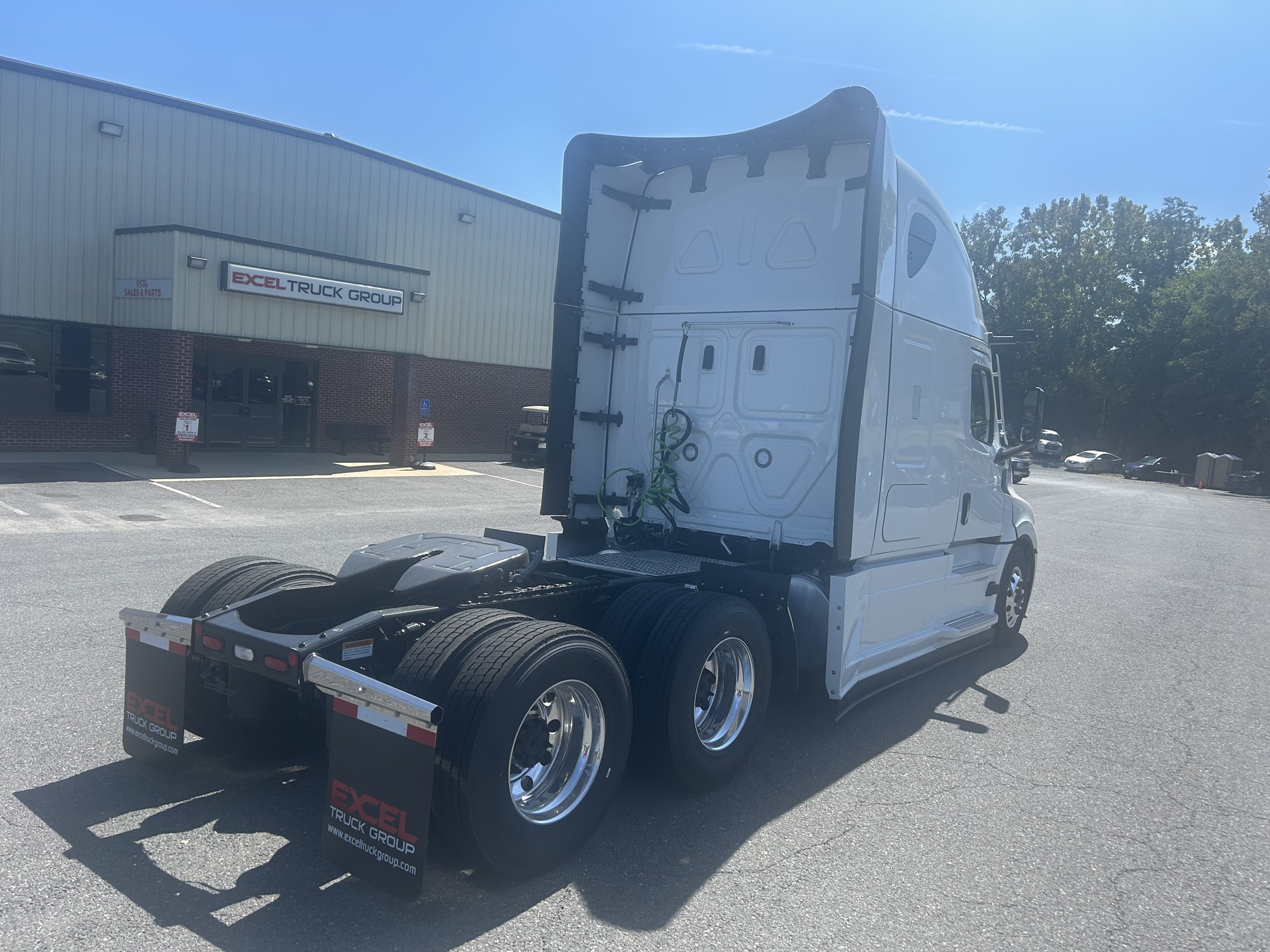 2026 Freightliner PJ126SLP - image 4 of 6