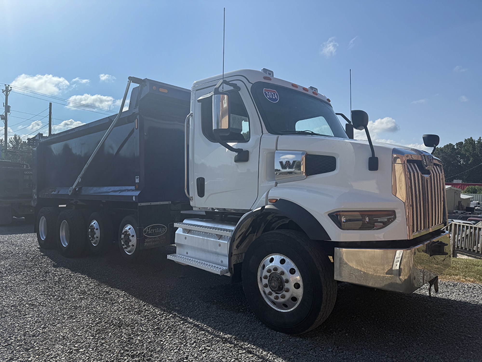 2024 Western Star 47X 2024 Western Star 47X - image 2 of 6