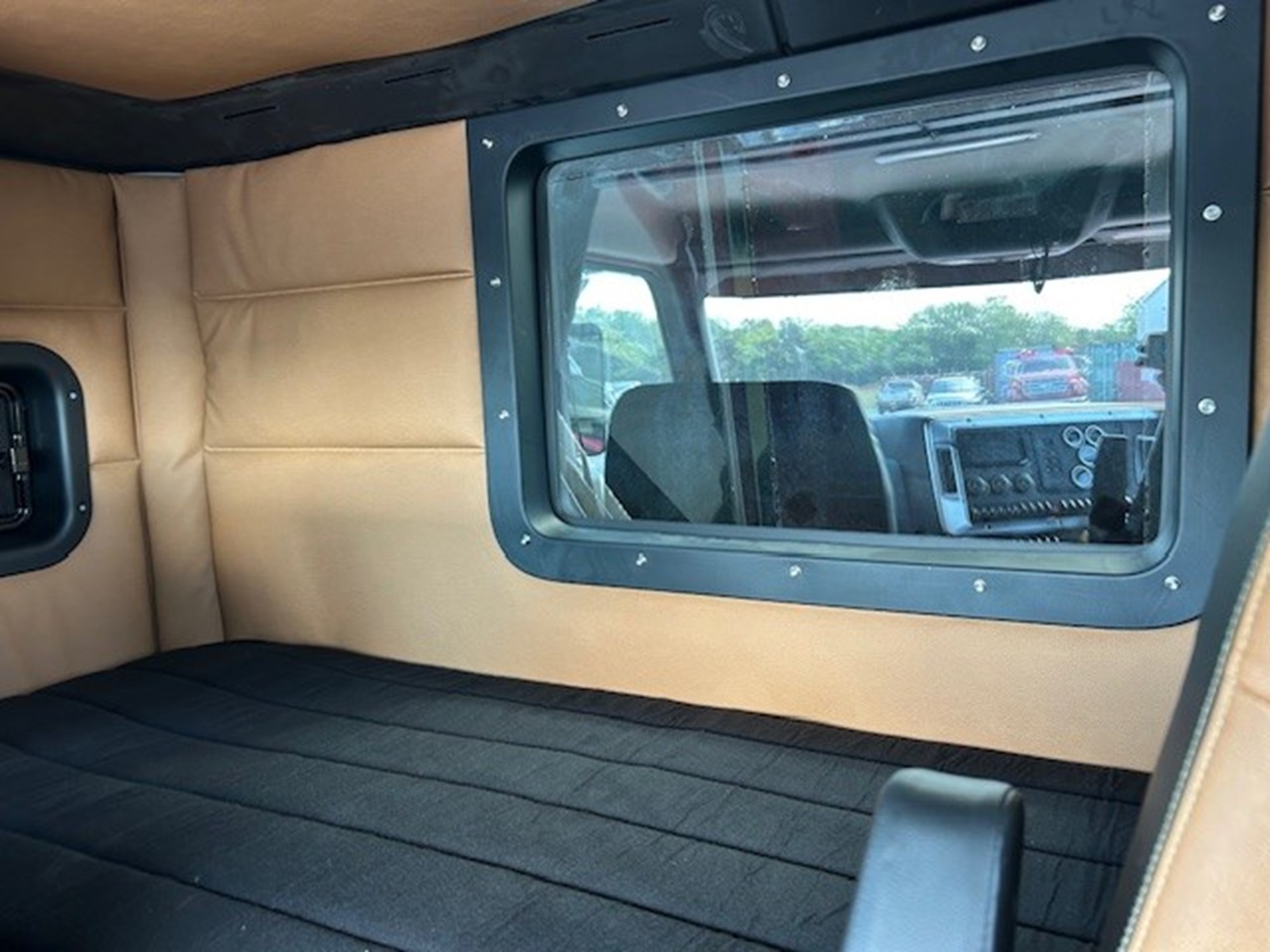 2026 Western Star 49X 2026 Western Star 49X - image 5 of 6