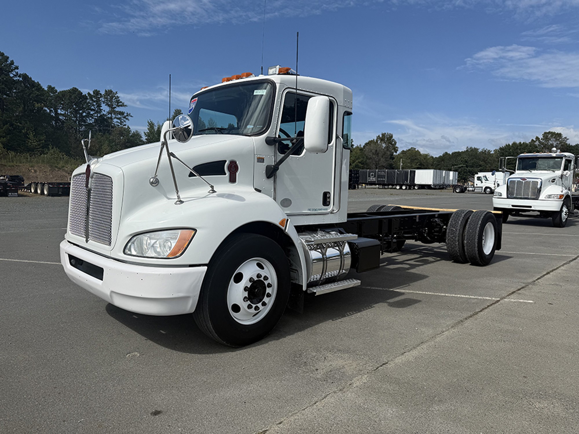 2014 Kenworth T3 Series 2014 Kenworth T3 Series - image 1 of 6
