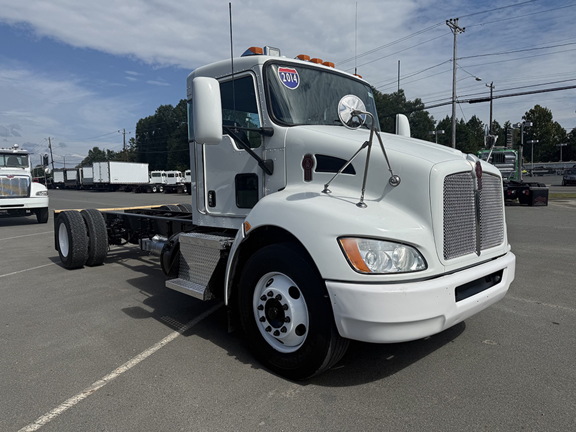2014 Kenworth T3 Series 2014 Kenworth T3 Series - image 2 of 6