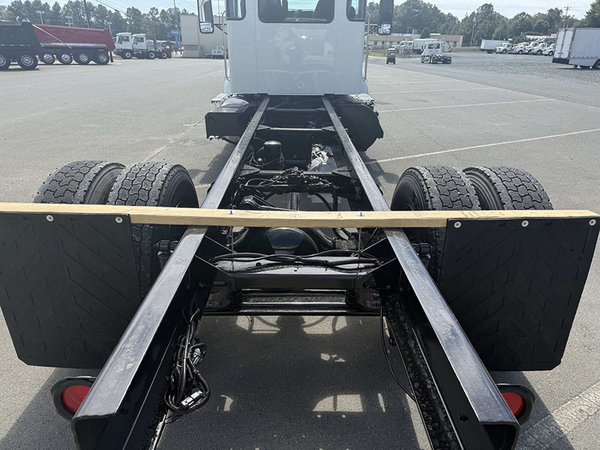 2014 Kenworth T3 Series 2014 Kenworth T3 Series - image 5 of 6