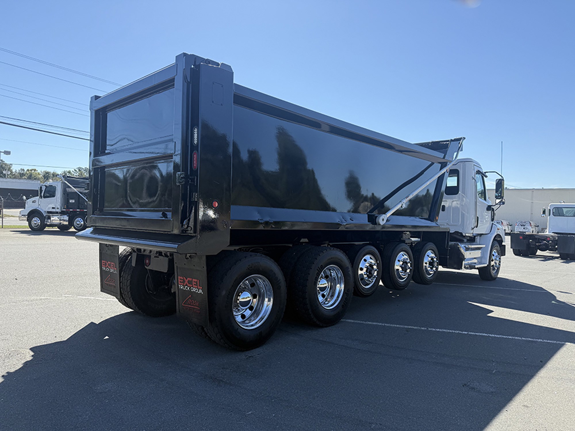 2024 Western Star 47X 2024 Western Star 47X - image 4 of 6