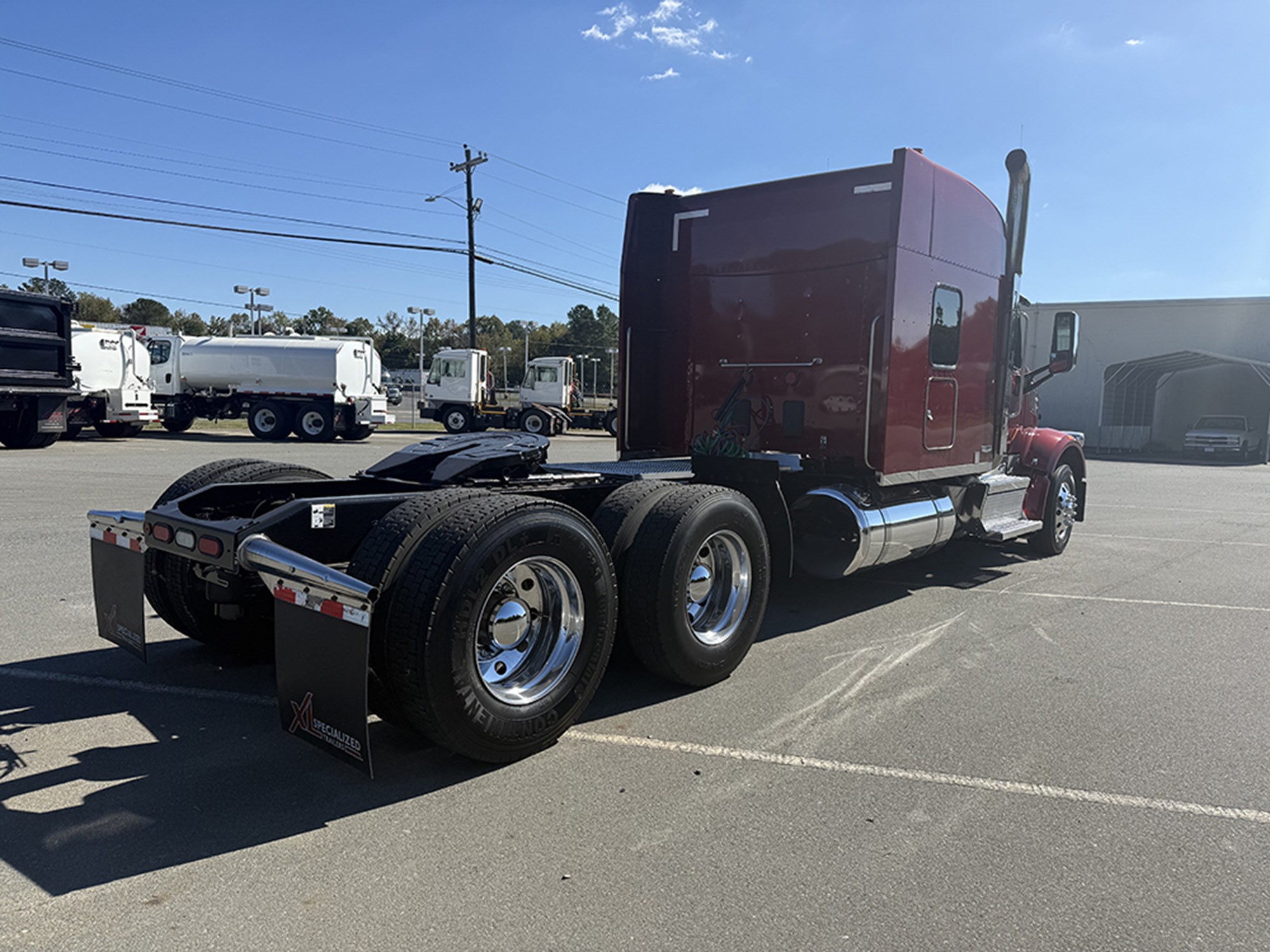 2019 Peterbilt 567 2019 Peterbilt 567 - image 4 of 6