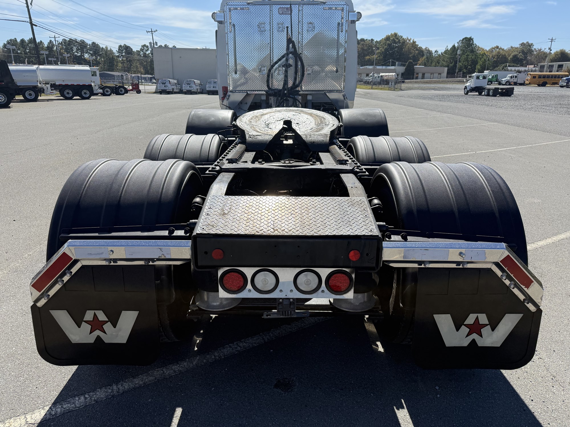 2021 Western Star 4900 2021 Western Star 4900 - image 5 of 6