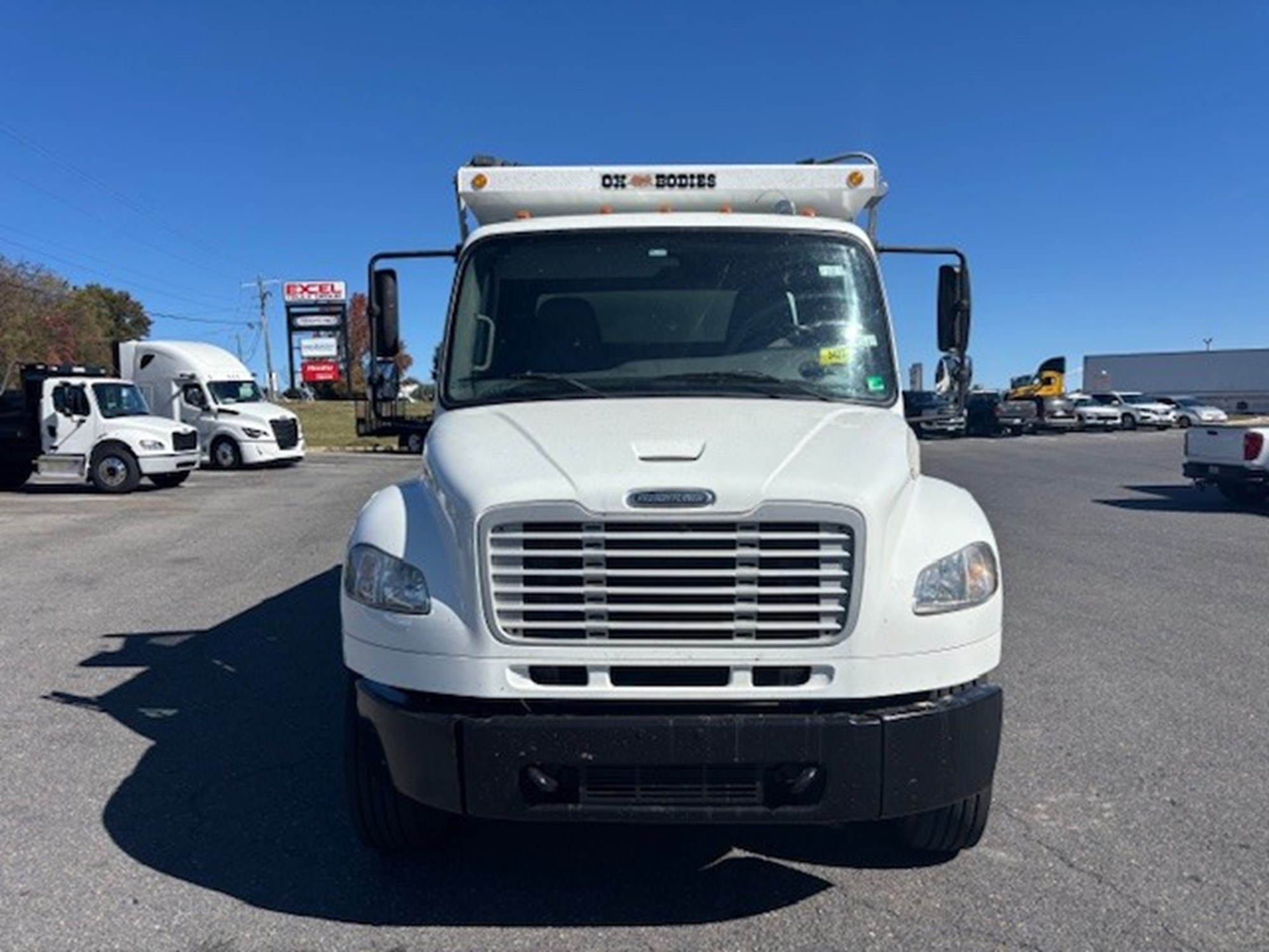 2016 Freightliner M2 2016 Freightliner M2 - image 2 of 6