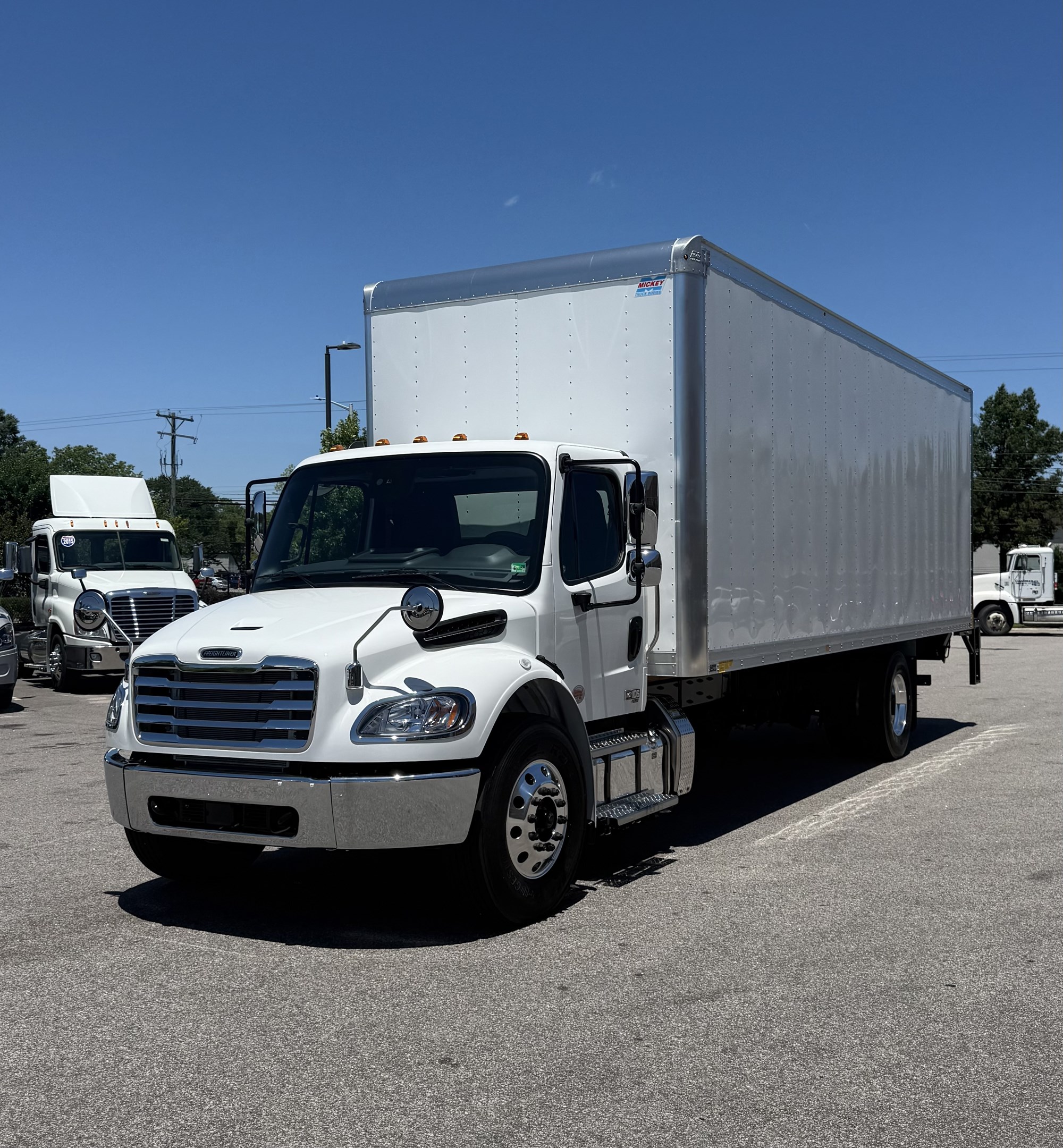 2026 Freightliner M2106 2026 Freightliner M2106 - image 2 of 6