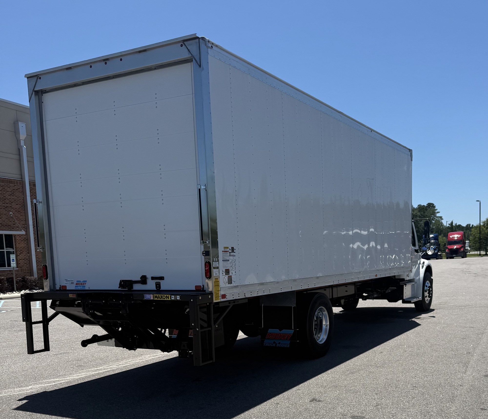 2026 Freightliner M2106 2026 Freightliner M2106 - image 4 of 6