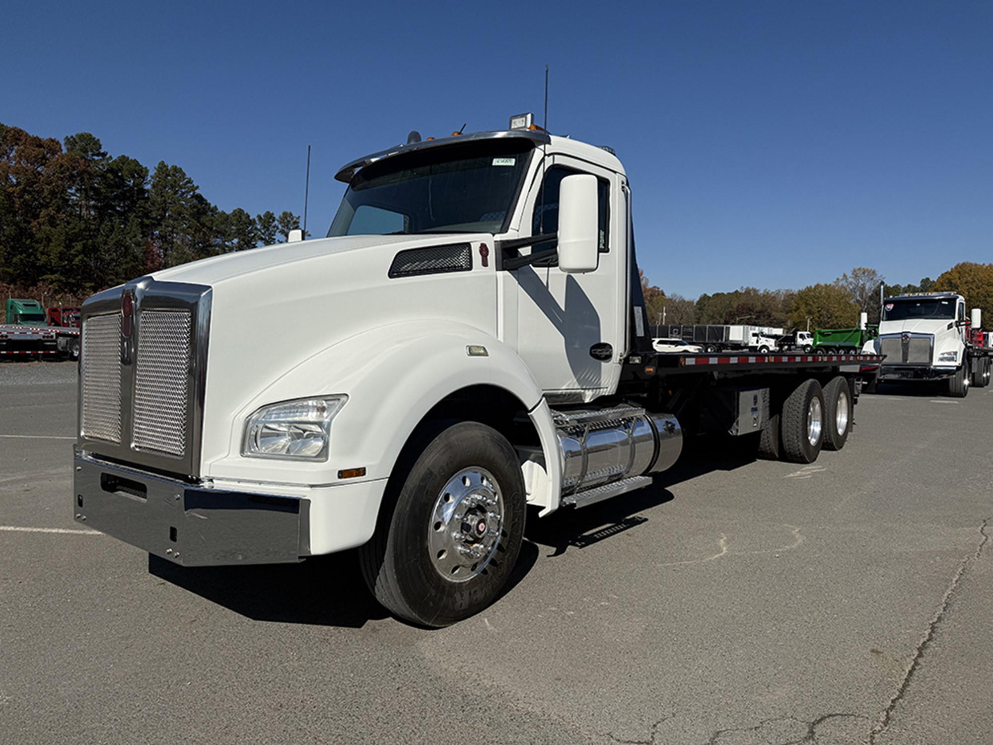 2017 Kenworth T880 - image 1 of 6
