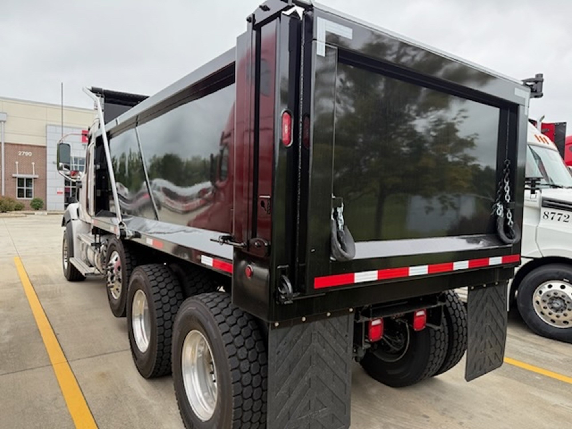 2026 Western Star 47X - image 3 of 4