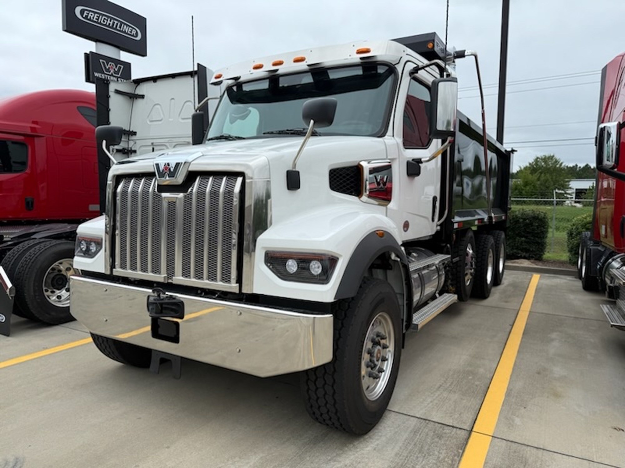 2026 Western Star 47X - image 4 of 4