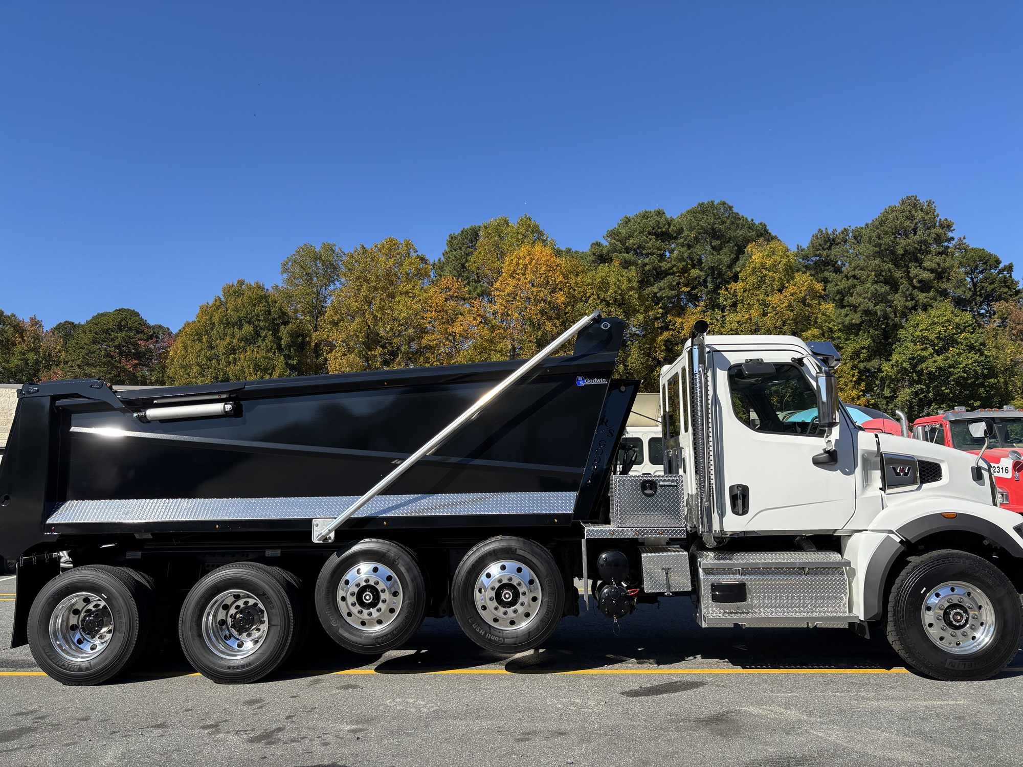 2026 Western Star 47X - image 4 of 5