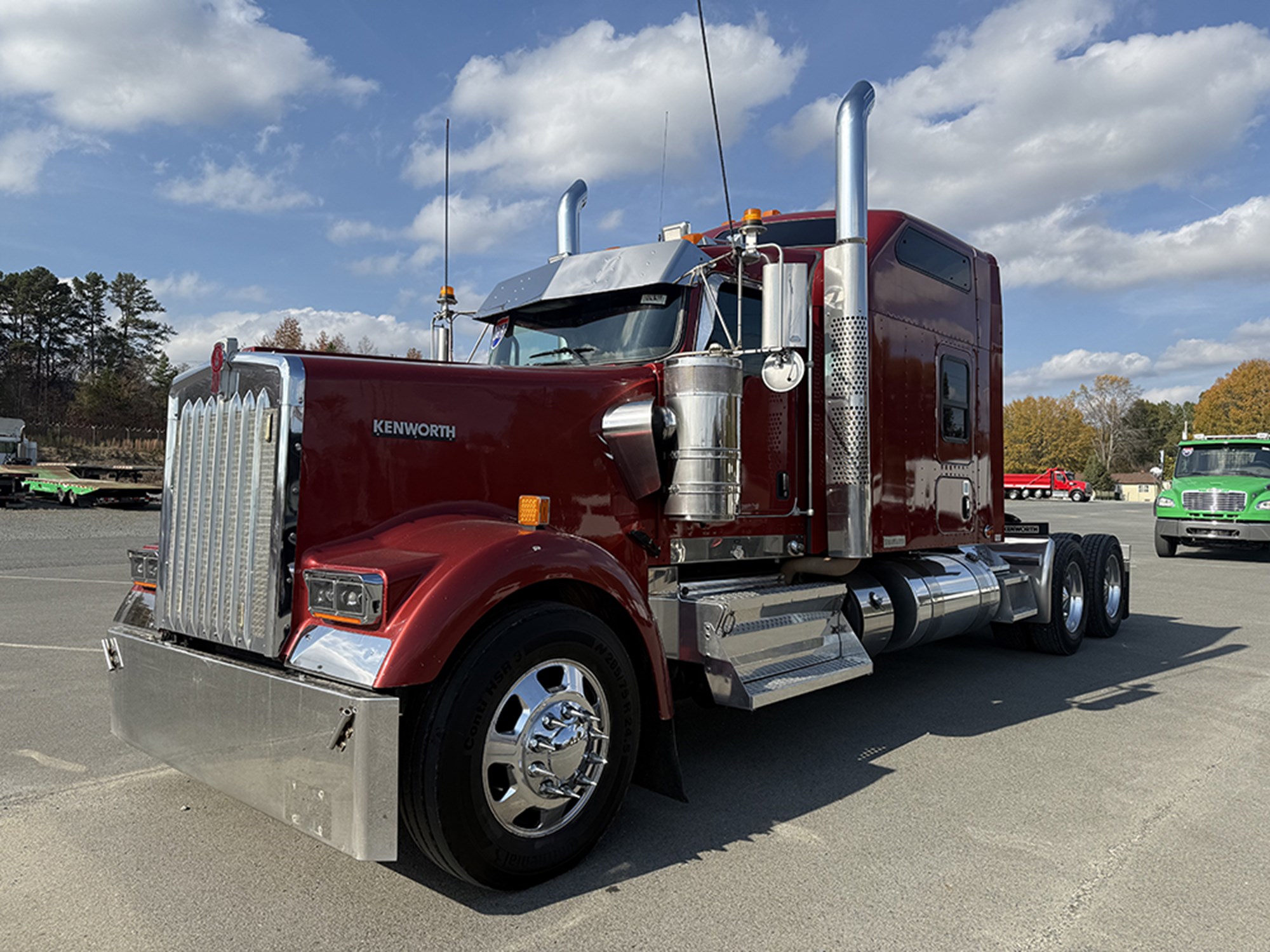 2019 Kenworth W9 Series - image 1 of 6