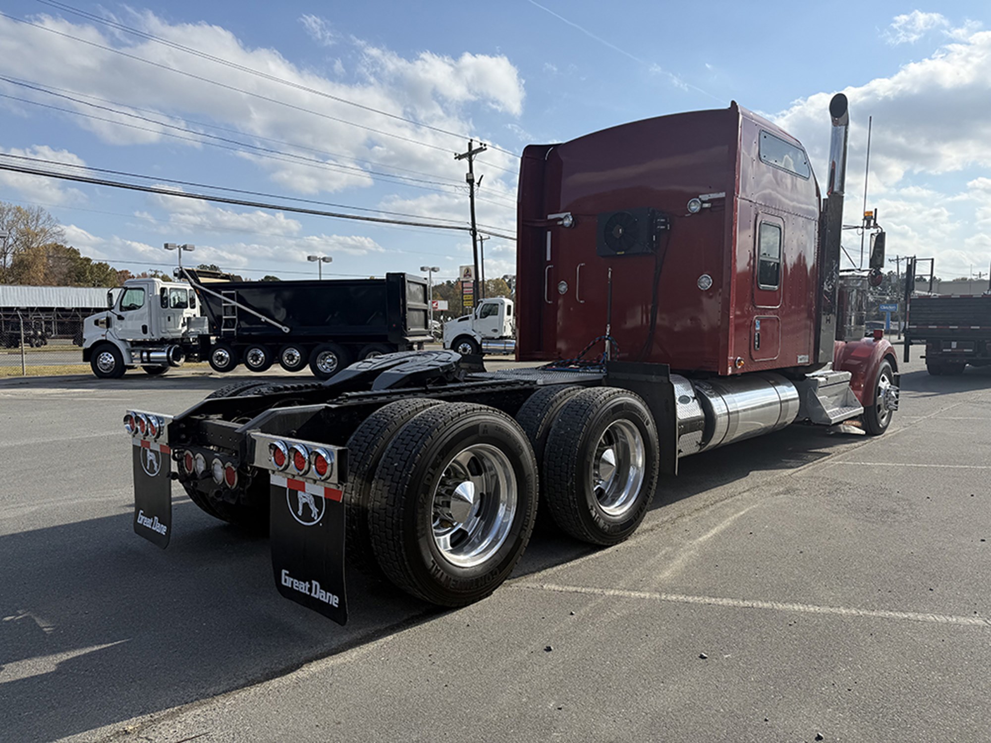2019 Kenworth W9 Series - image 4 of 6