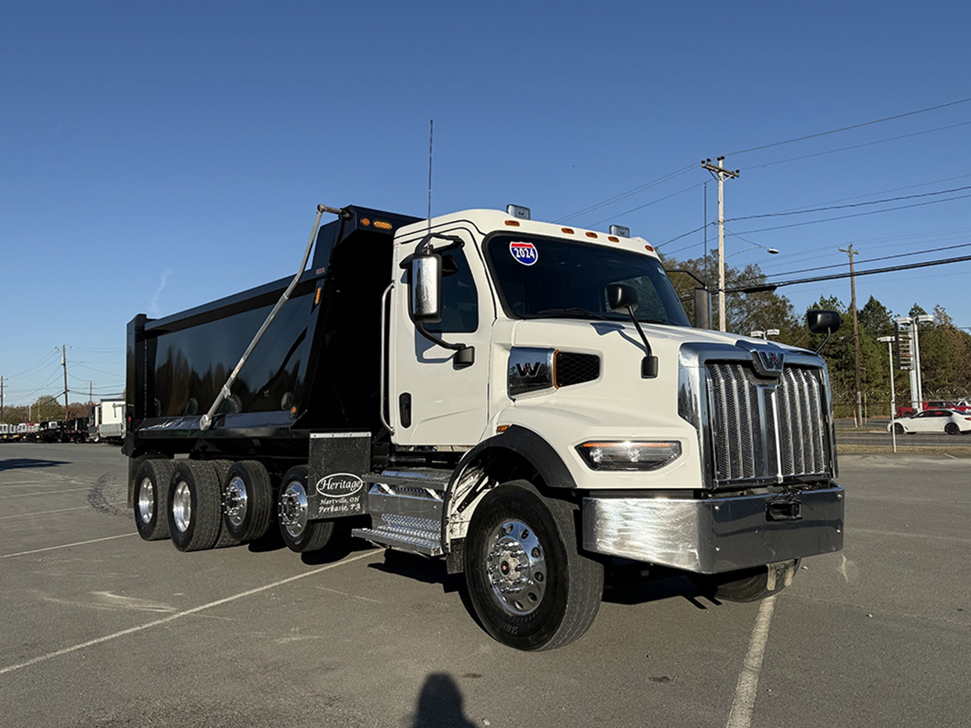 2024 Western Star 49X - image 2 of 6
