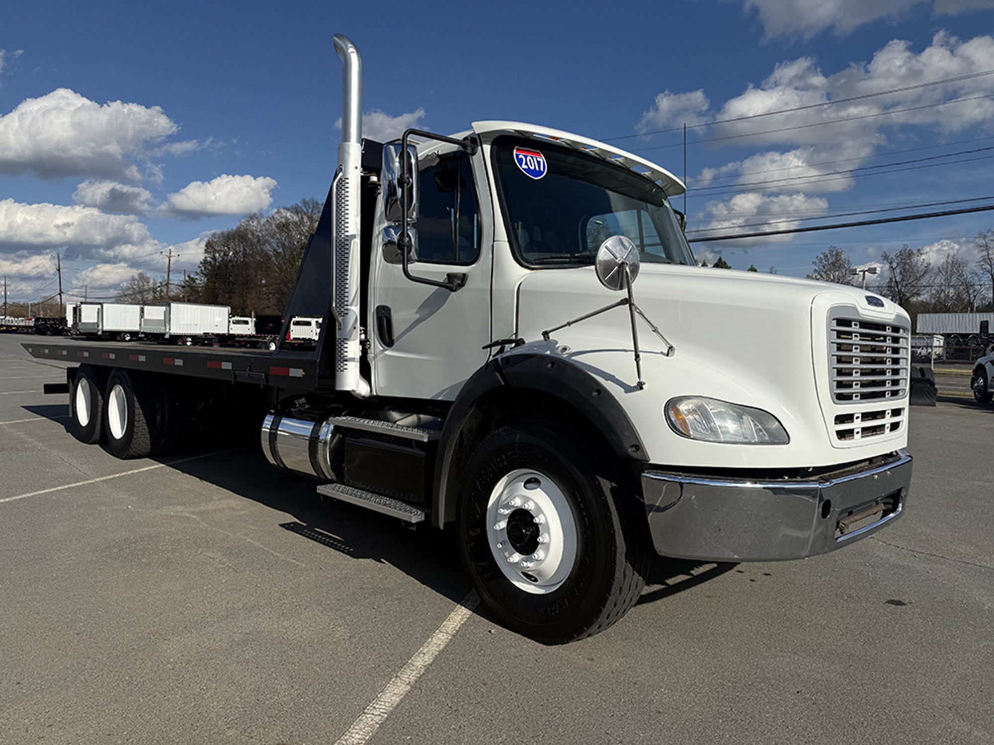 2017 Freightliner M2 2017 Freightliner M2 - image 2 of 6