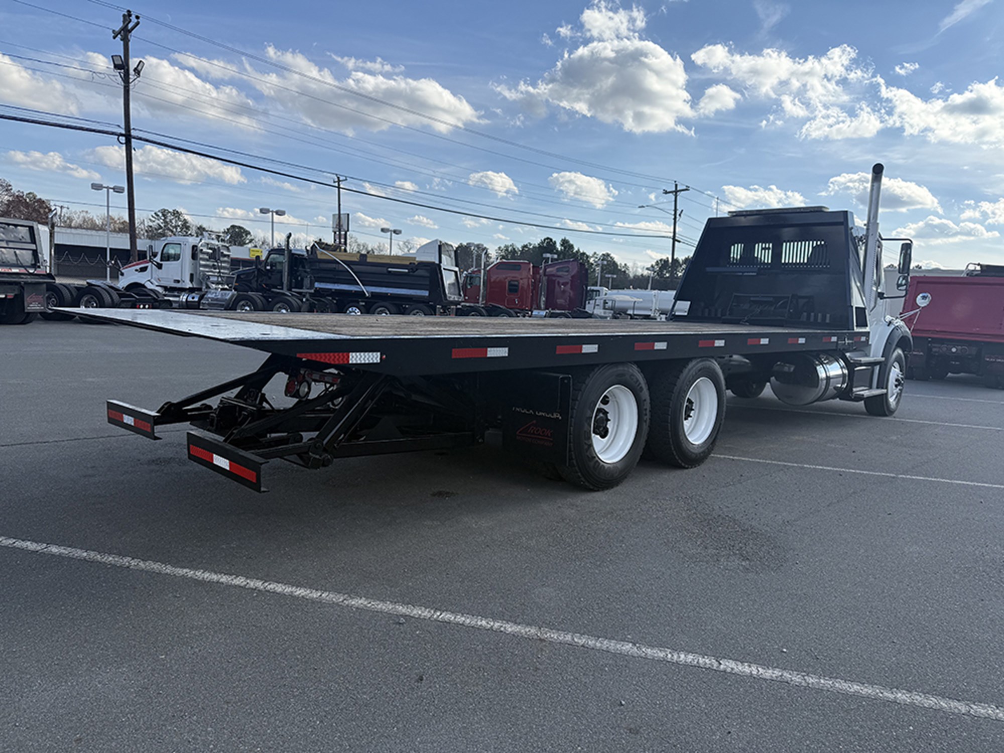 2017 Freightliner M2 2017 Freightliner M2 - image 4 of 6