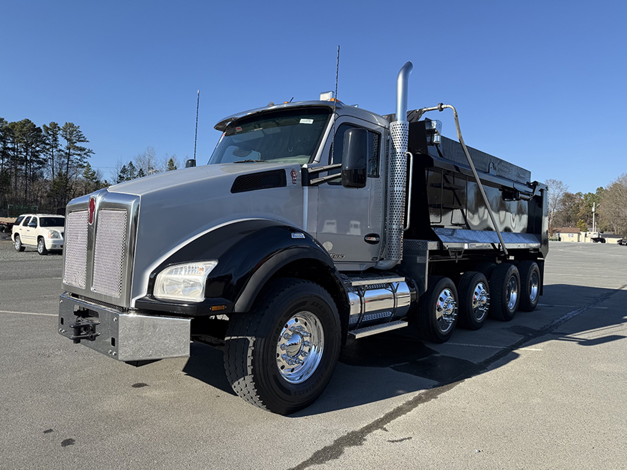 2018 Kenworth T880 2018 Kenworth T880 - image 1 of 6
