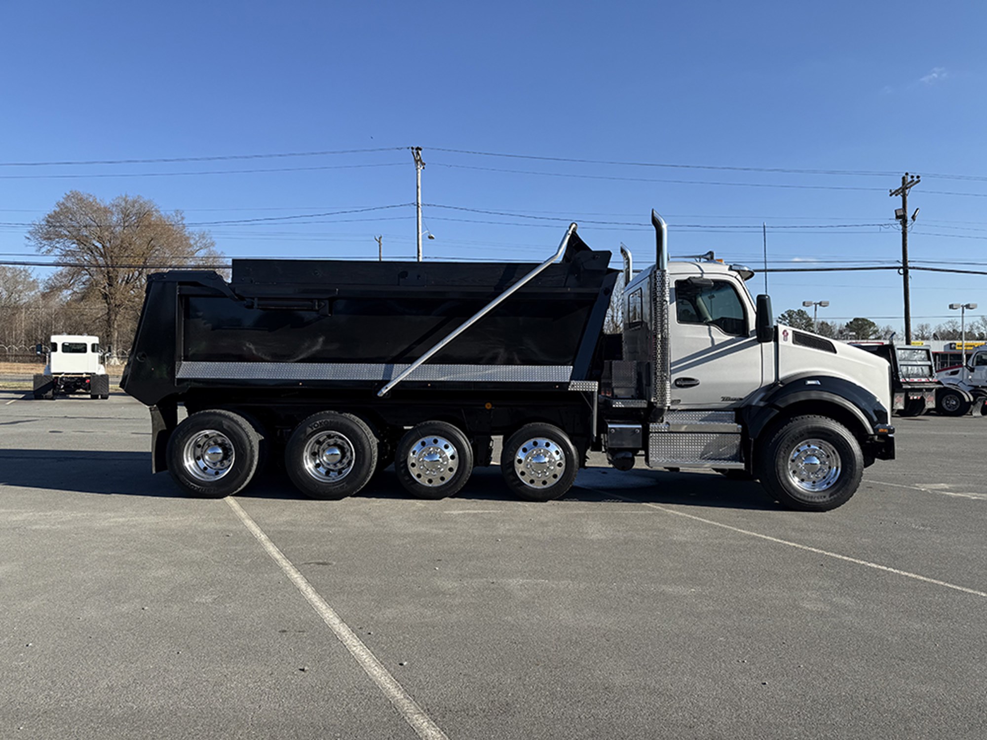2018 Kenworth T880 2018 Kenworth T880 - image 3 of 6