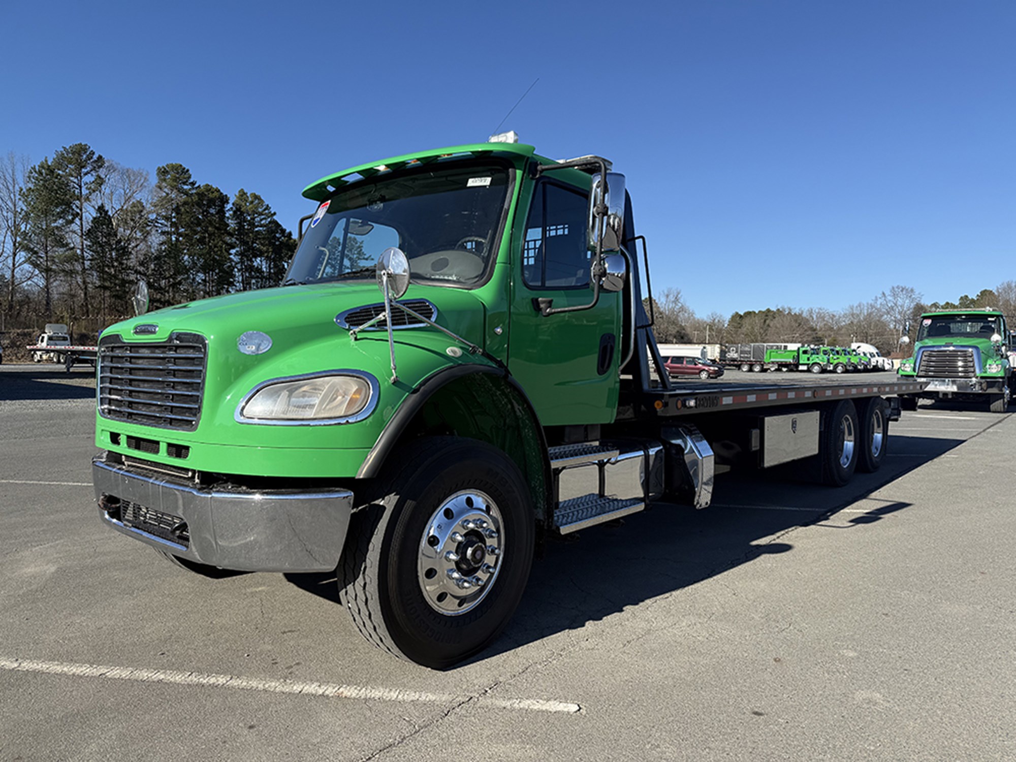 2018 Freightliner M2106 2018 Freightliner M2106 - image 1 of 6