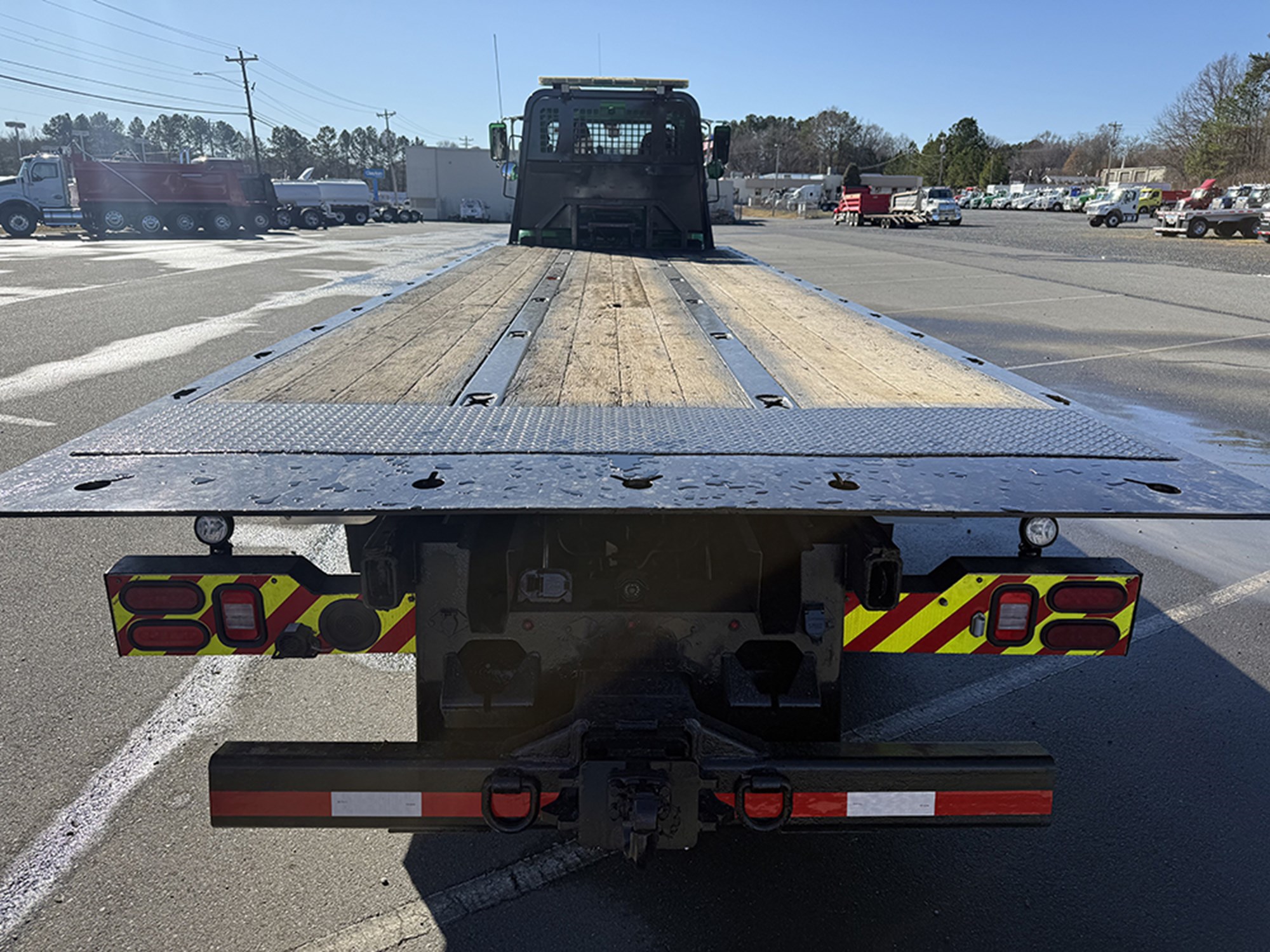 2017 Peterbilt 348 - image 6 of 6