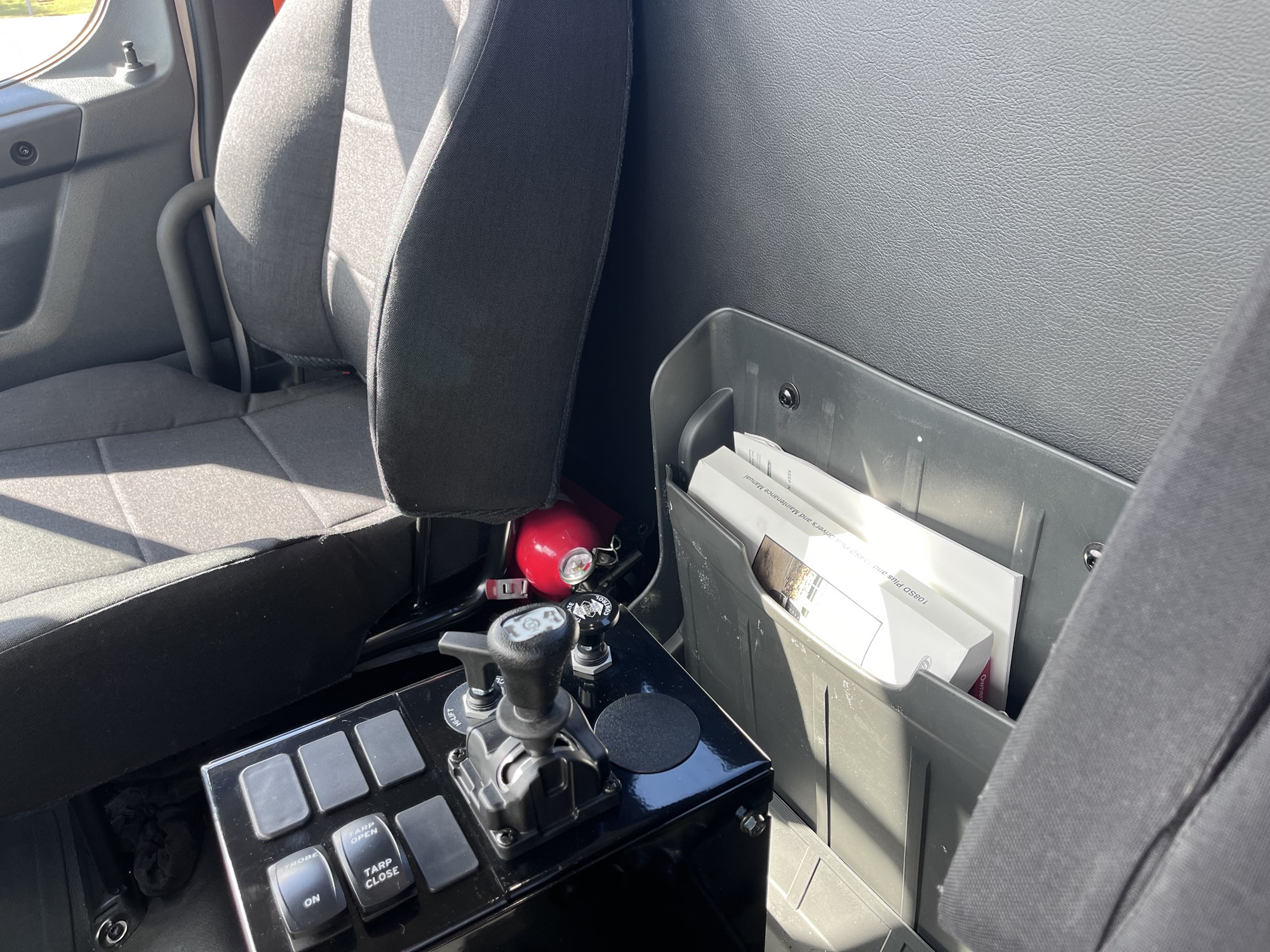 2026 Freightliner 114SD - image 4